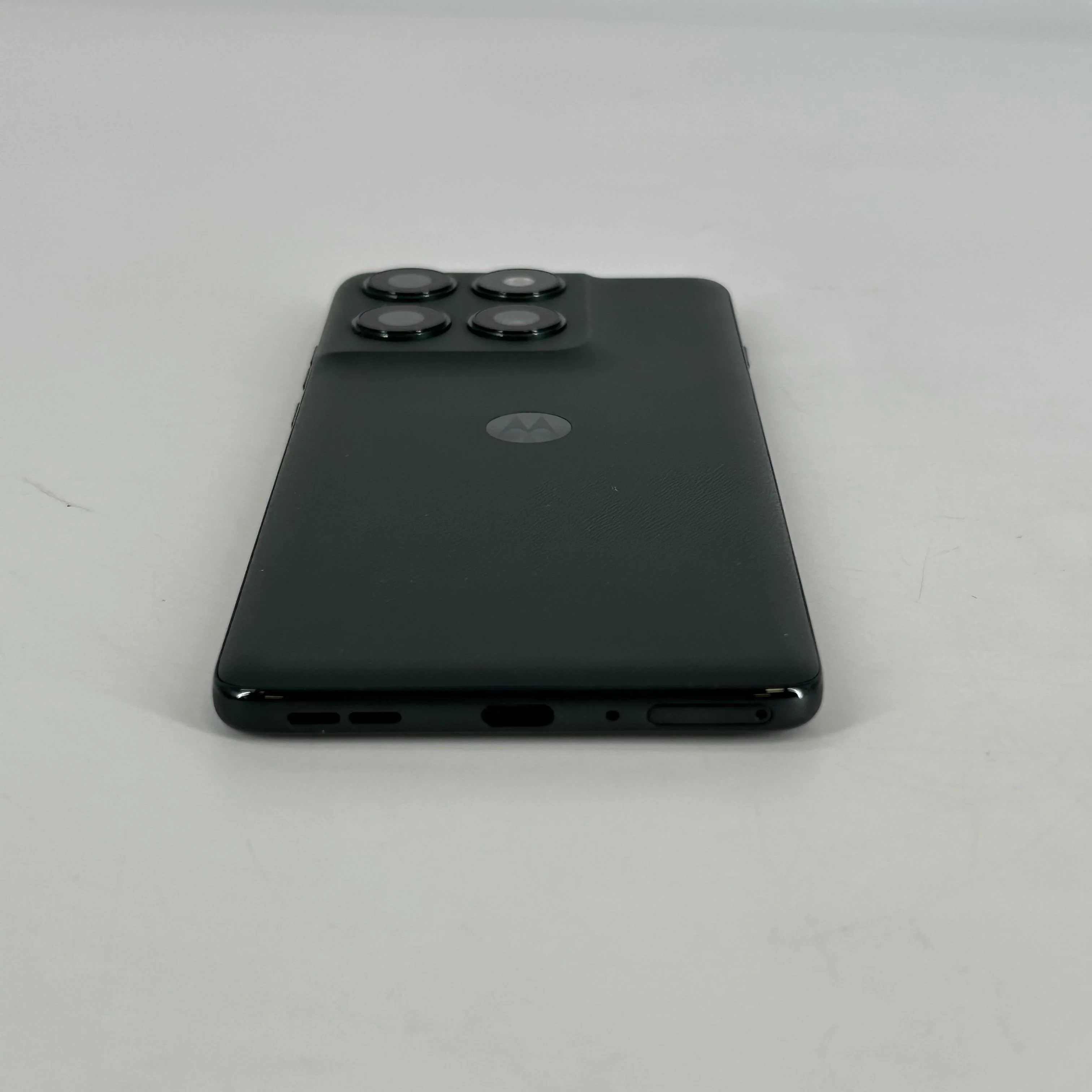Motorola Edge (2025) 256GB Green (Metro) - Image 7
