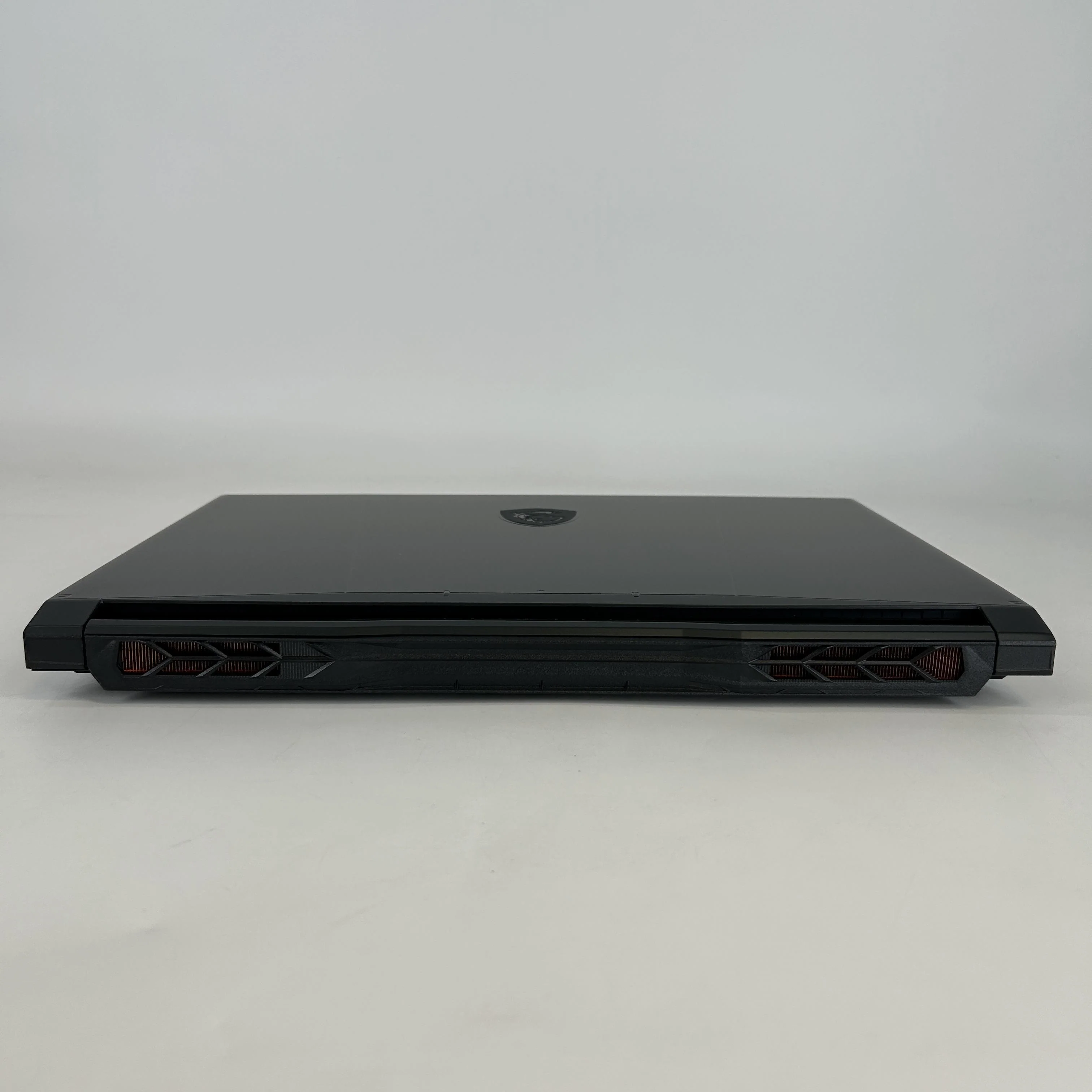 MSI Katana 15 HX 15.6 Black 2.2 GHz Intel Core i9 14th Gen. 32GB RAM 1TB Solid State Drive NVIDIA GeForce RTX 5070 8 GB - Image 5
