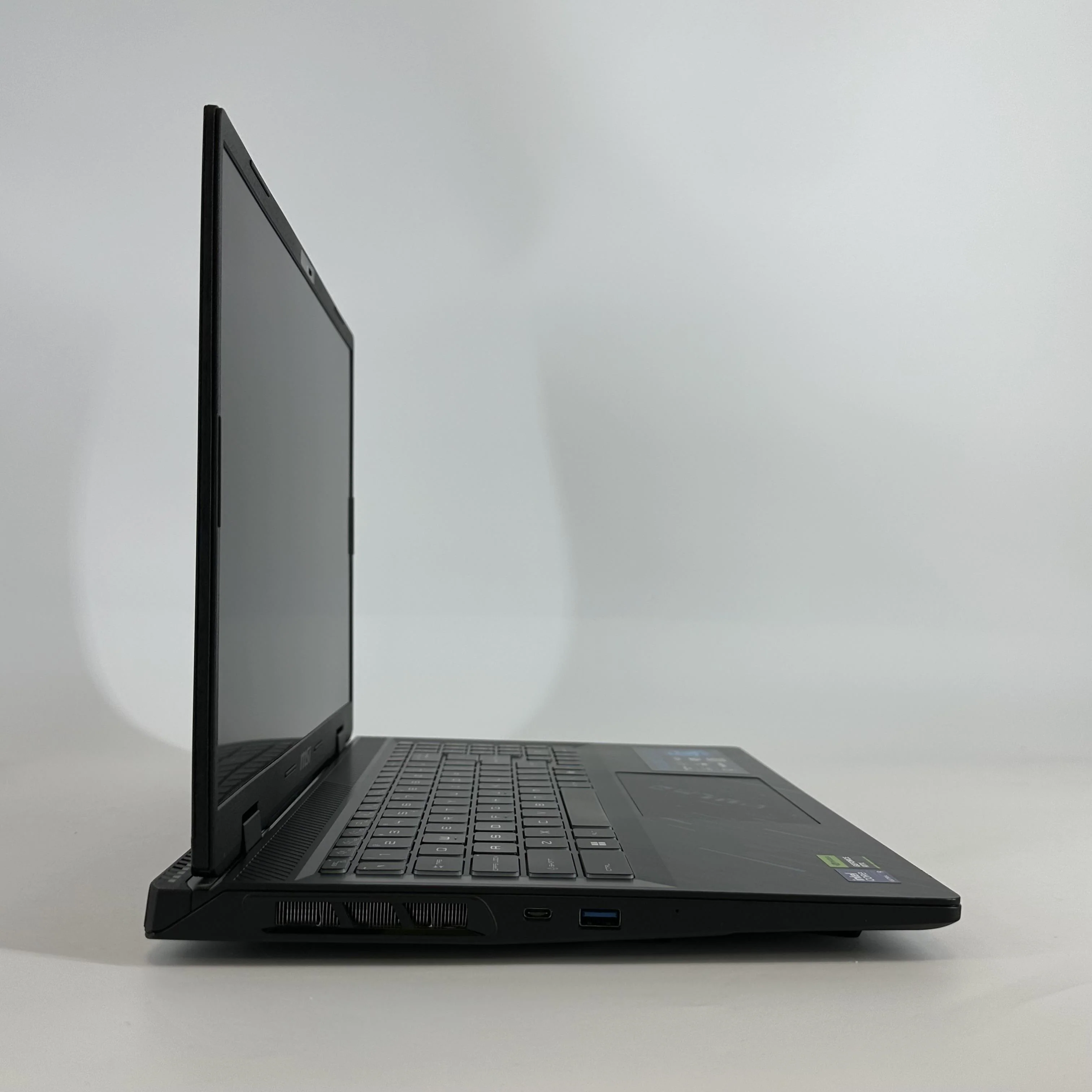 MSI Pulse 16 AI 16 Black 2.5 GHz Intel Core Ultra 9 32GB RAM 1TB Solid State Drive NVIDIA GeForce RTX 4070 8 GB - Image 4