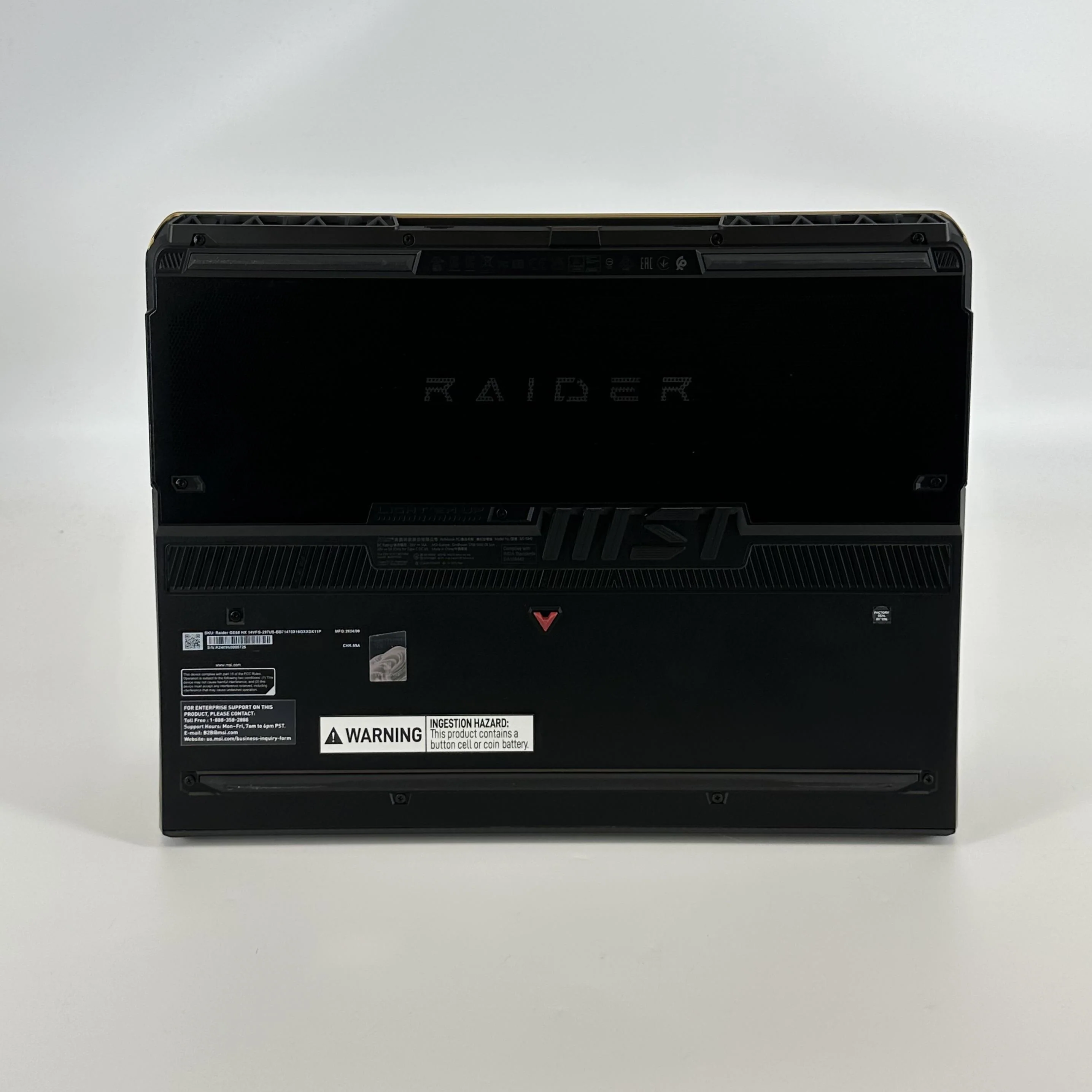 MSI Raider GE68 HX 16 Black 2.1 GHz Intel Core i7 14th Gen. 16GB RAM 1TB Solid State Drive 512GB Solid State Drive NVIDIA GeForce RTX 4060 8 GB - Image 4