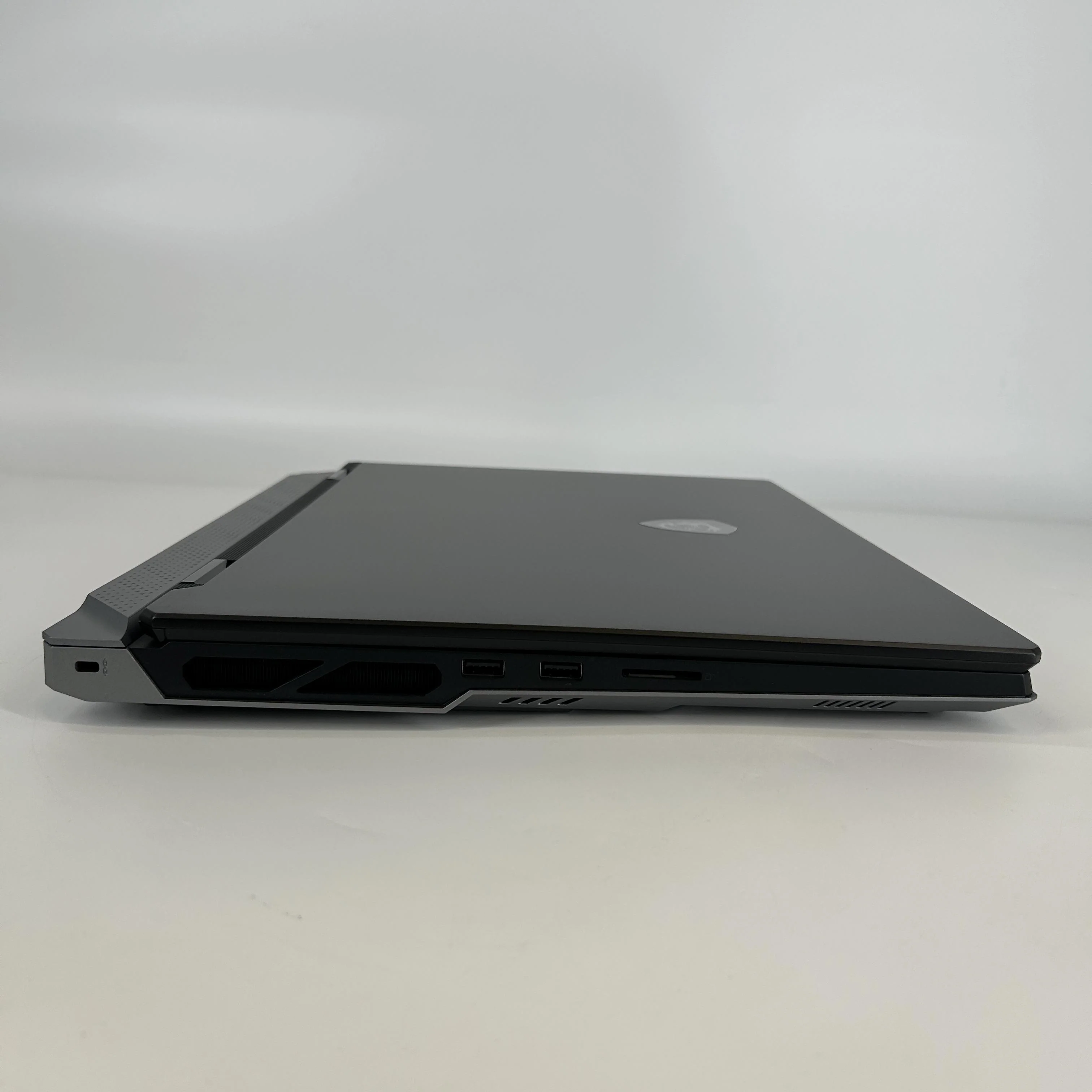 MSI Titan 18 HX AI 18 Black 2.8 GHz Intel Core Ultra 9 Series 2 64GB RAM 4TB Solid State Drive NVIDIA GeForce RTX 5080 16 GB - Image 9