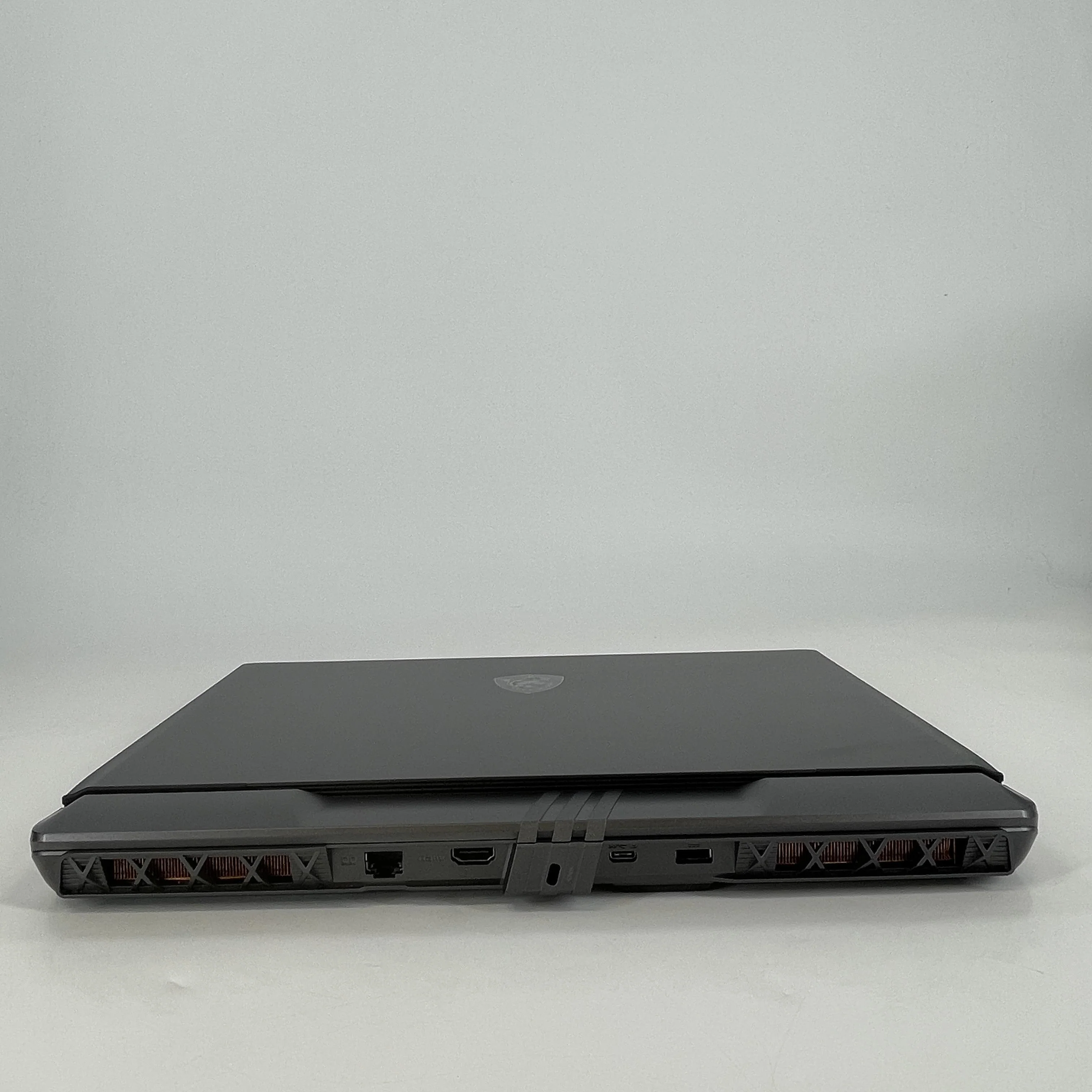 MSI Vector 16 HX 16 Gray 2.2 GHz Intel Core i9 14th Gen. 32GB RAM 1TB Solid State Drive NVIDIA GeForce RTX 4060 8 GB - Image 5