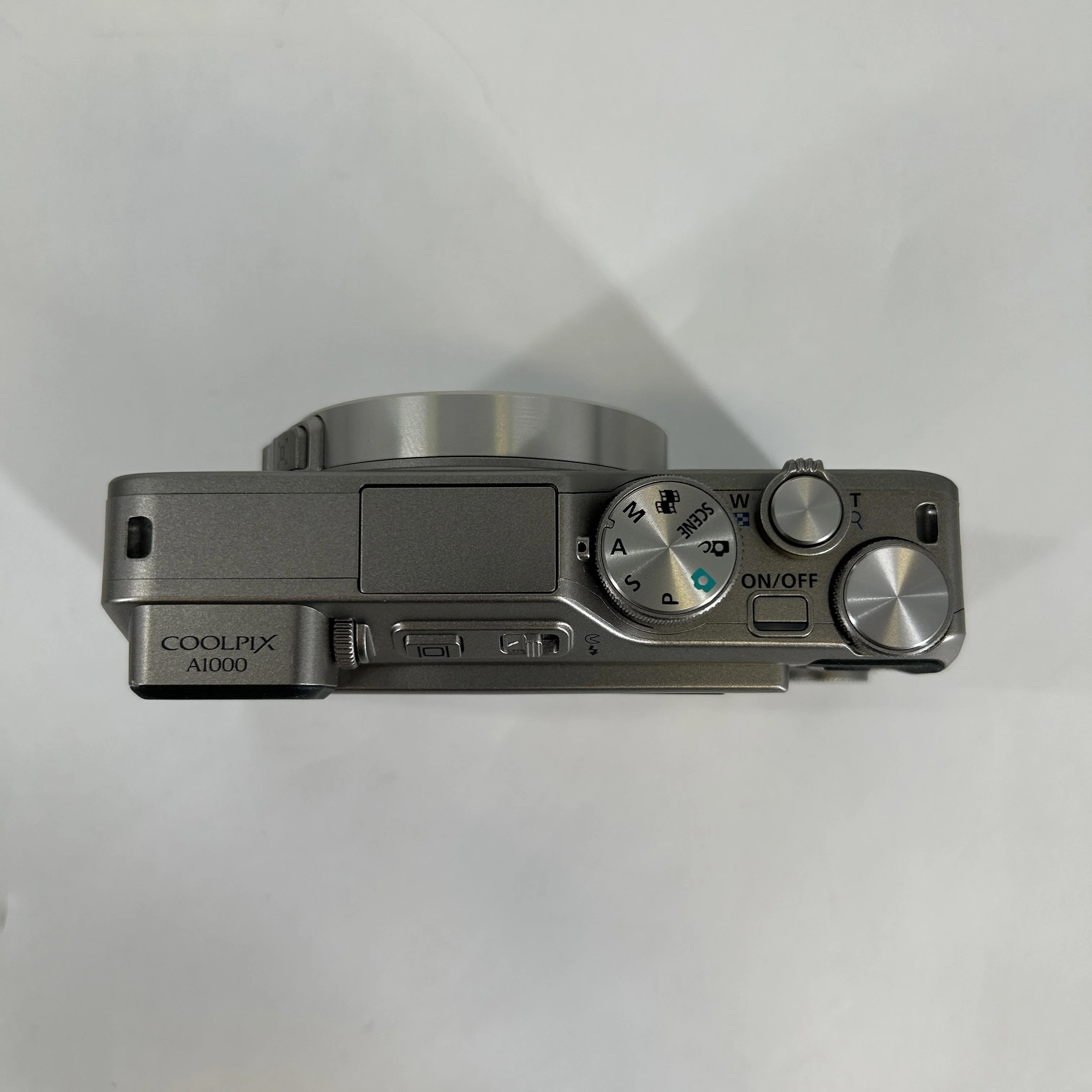 Nikon Coolpix A1000 16MP Silver - Image 6
