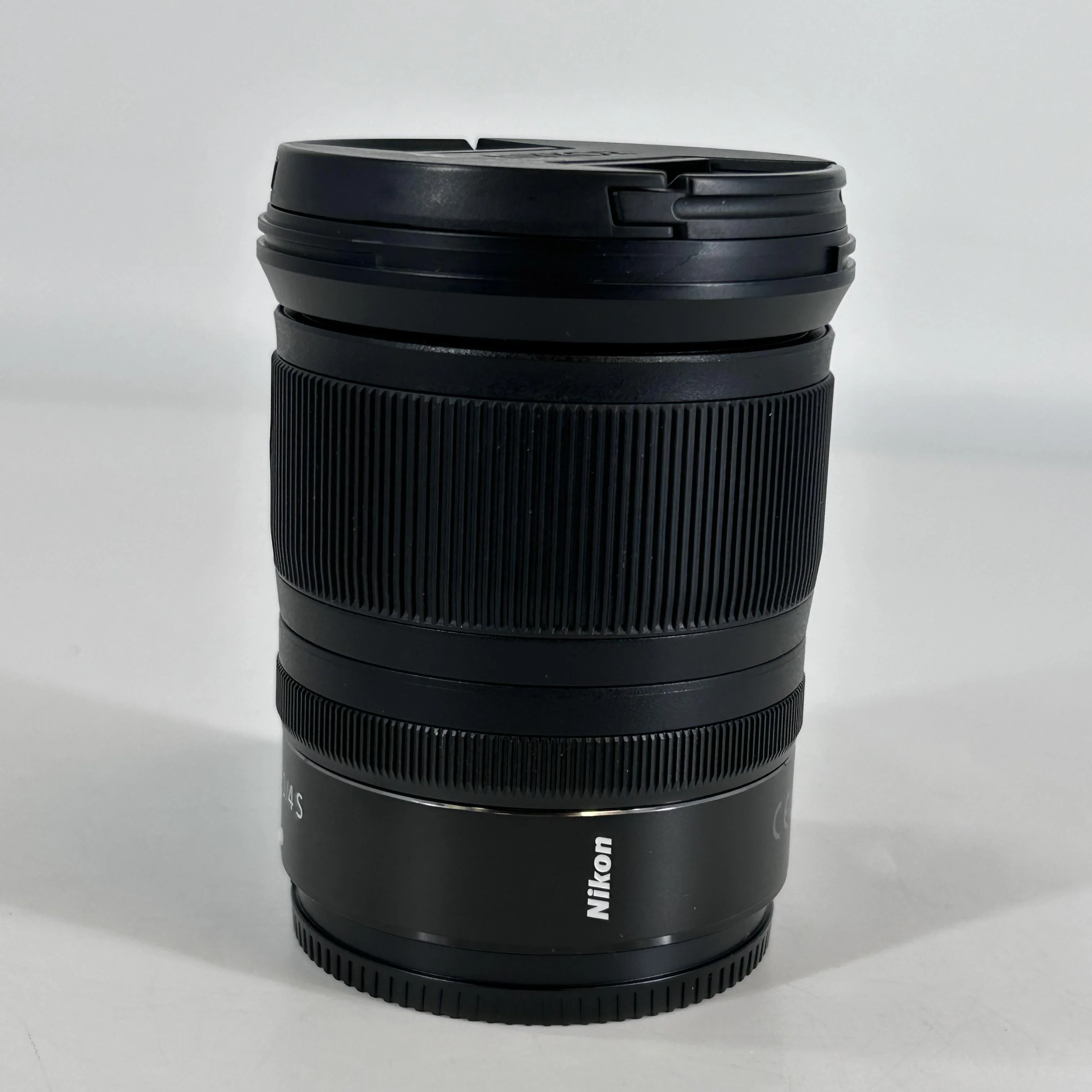 Nikon Nikkor Z 24-70mm Black - Image 4