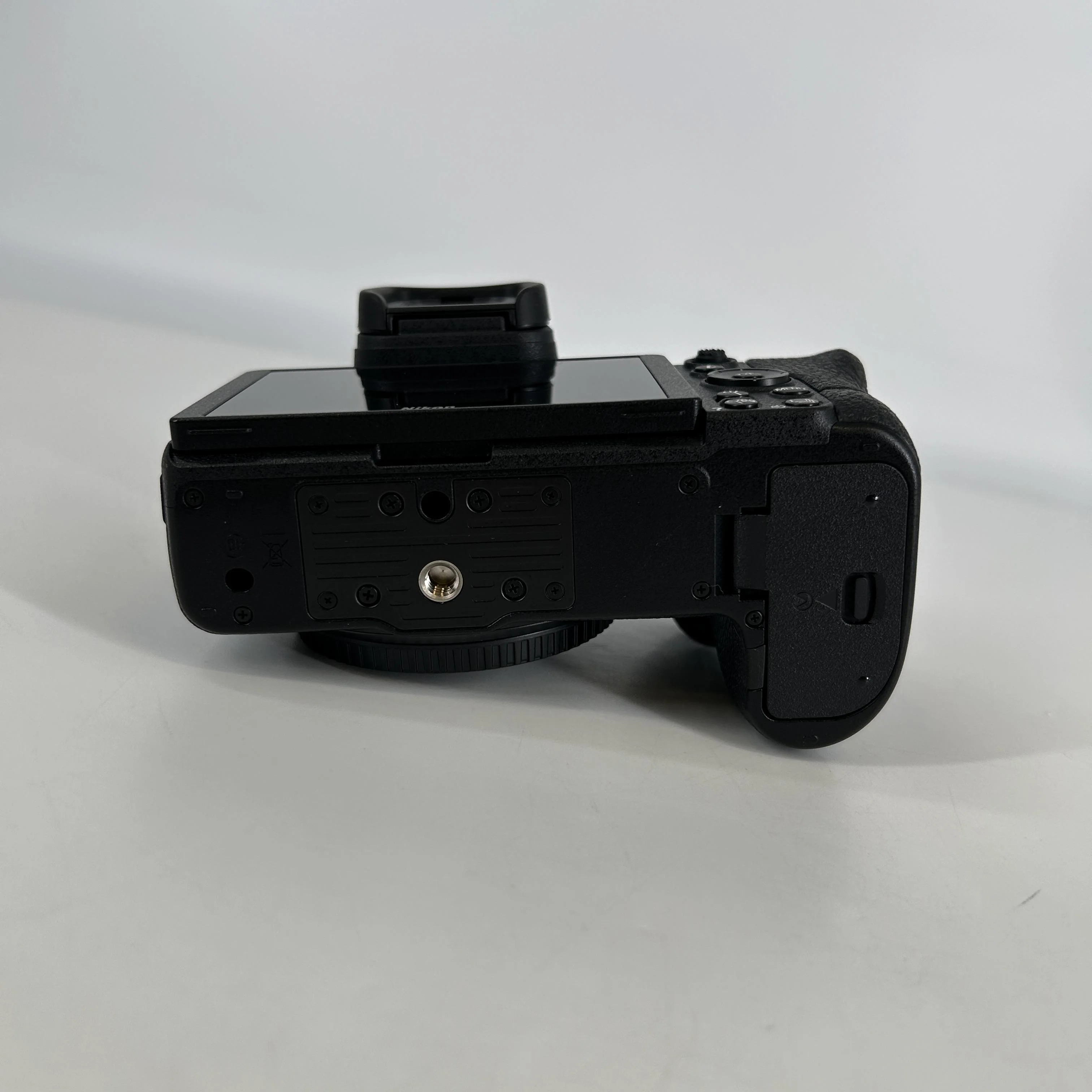 Nikon Z7 II 45.7MP Black - Image 7