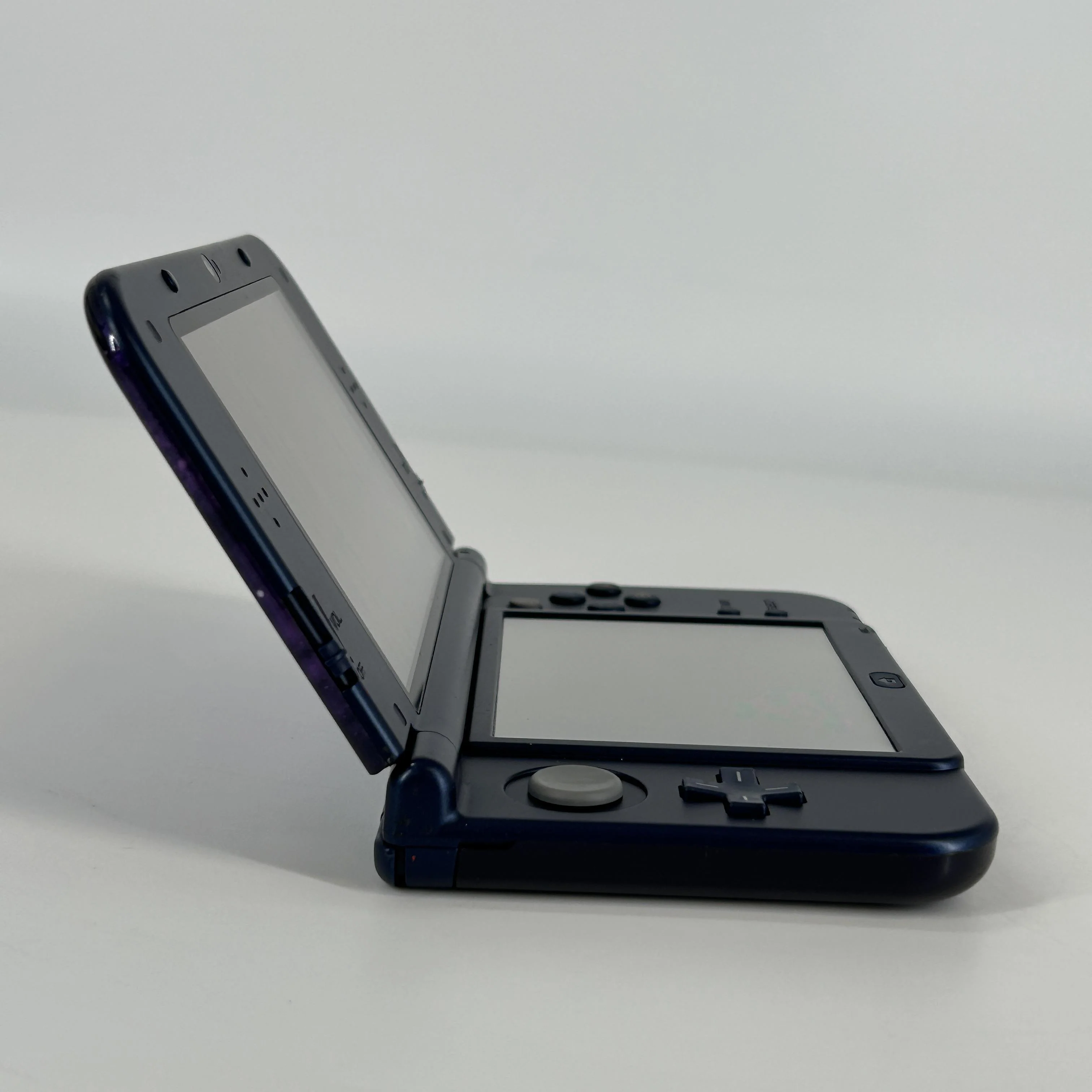 Nintendo New 3DS XL Purple - Image 3