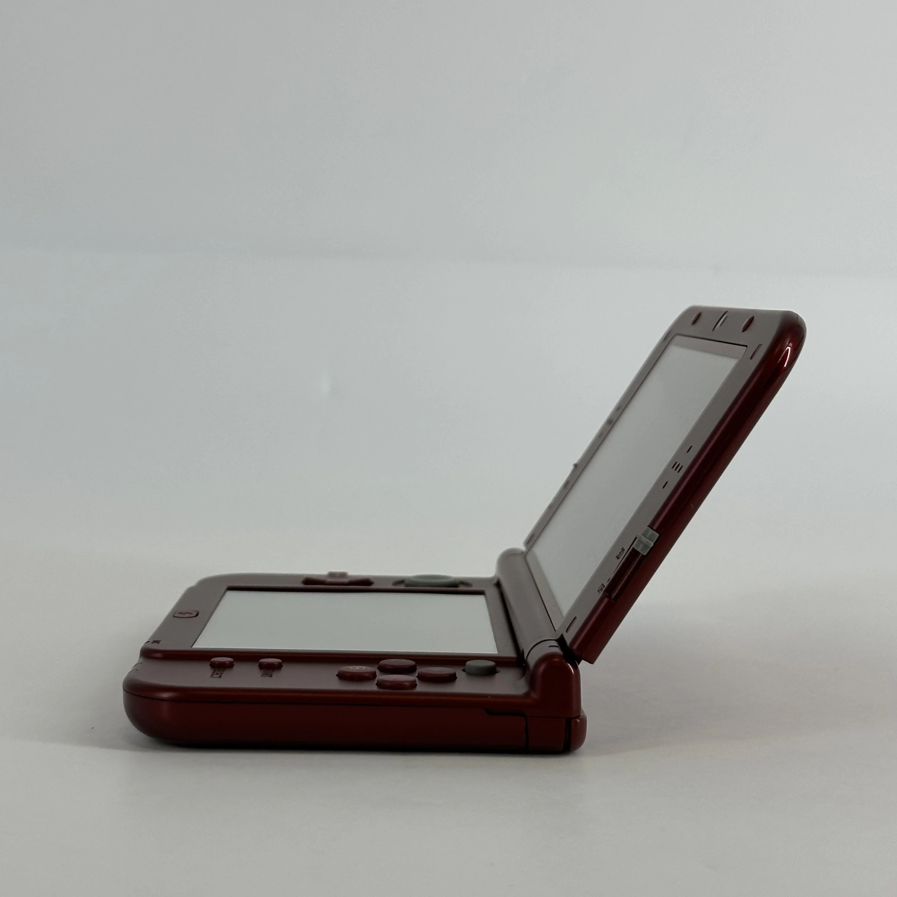 Nintendo New 3DS XL Red - Image 3