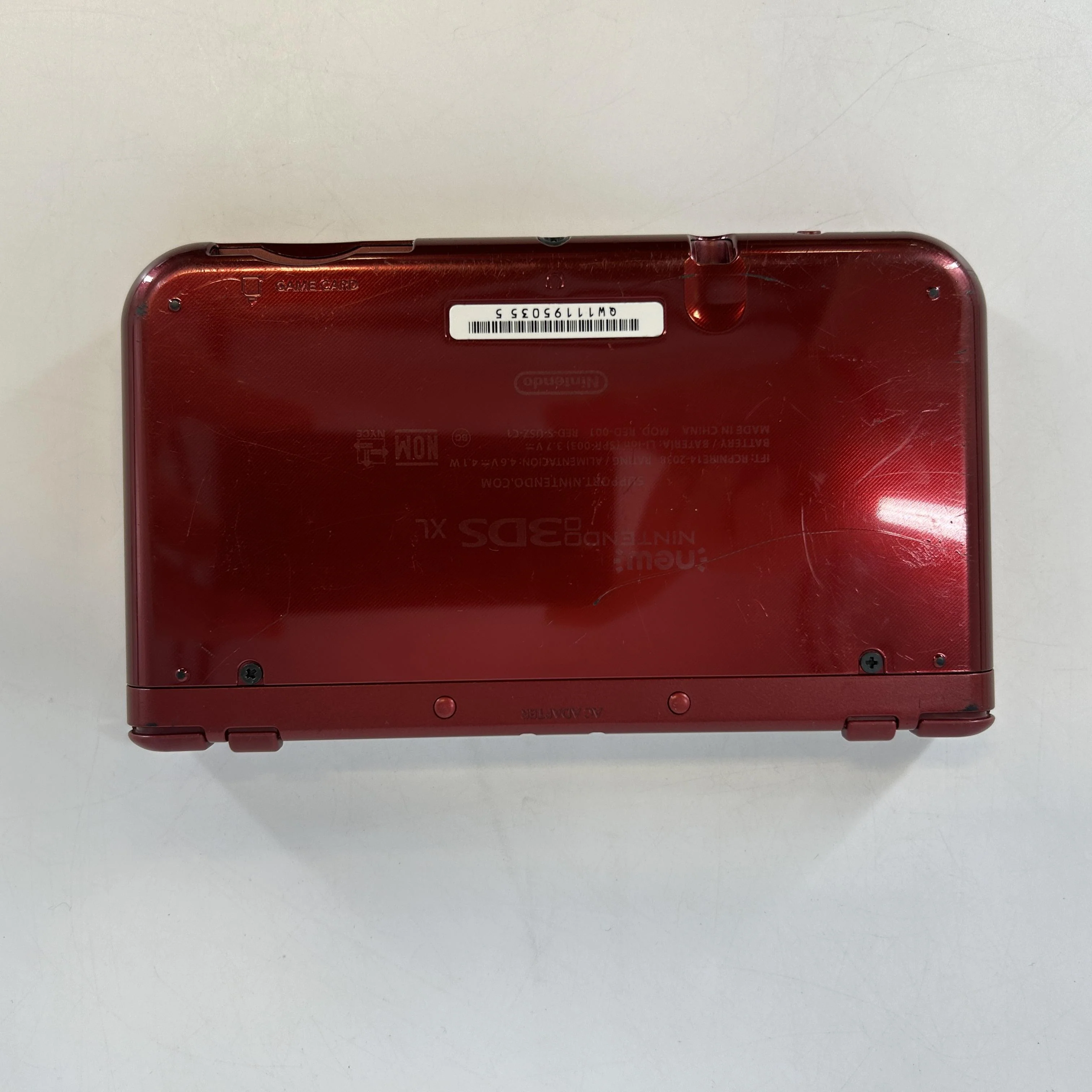 Nintendo New 3DS XL Red - Image 2