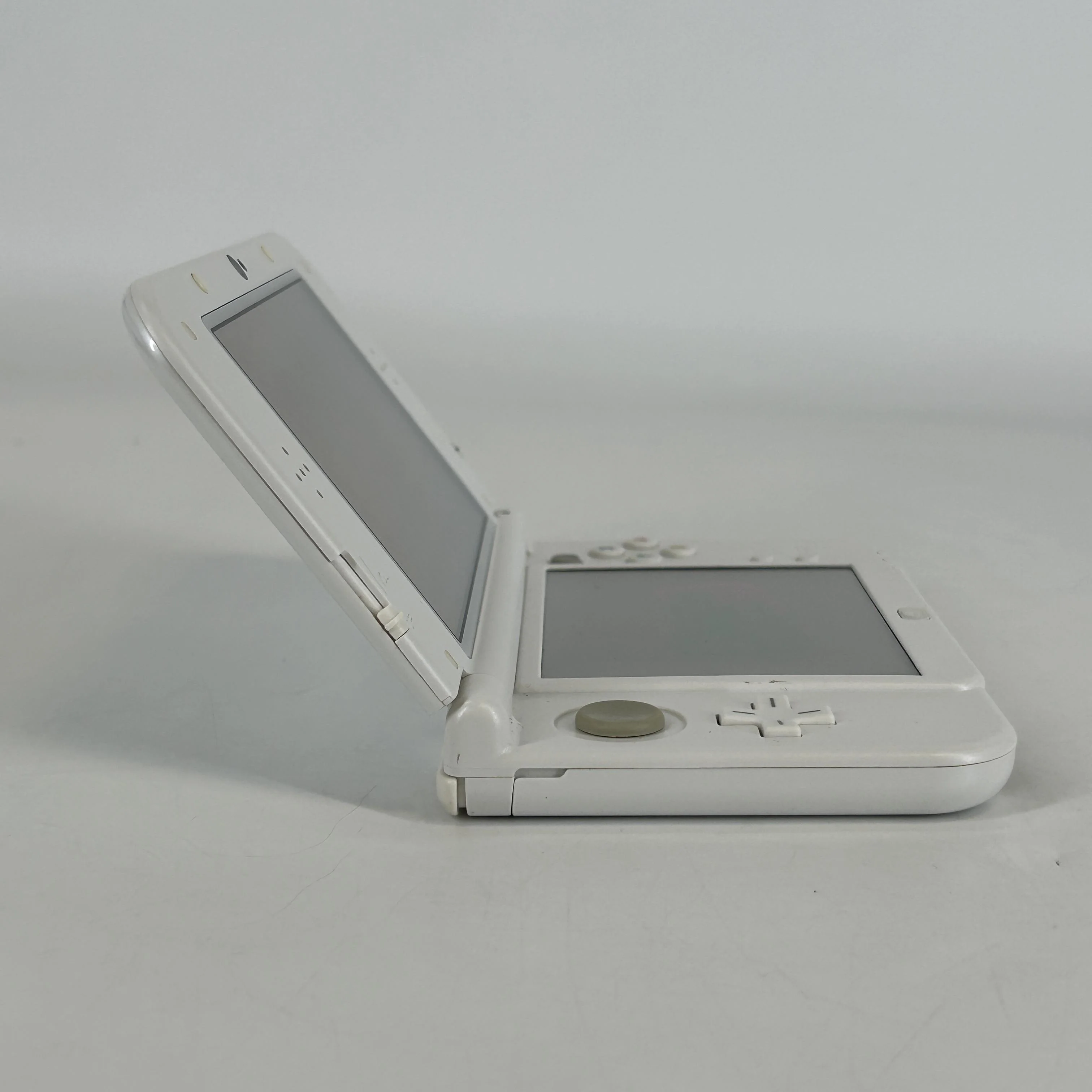 Nintendo New 3DS XL White - Image 3