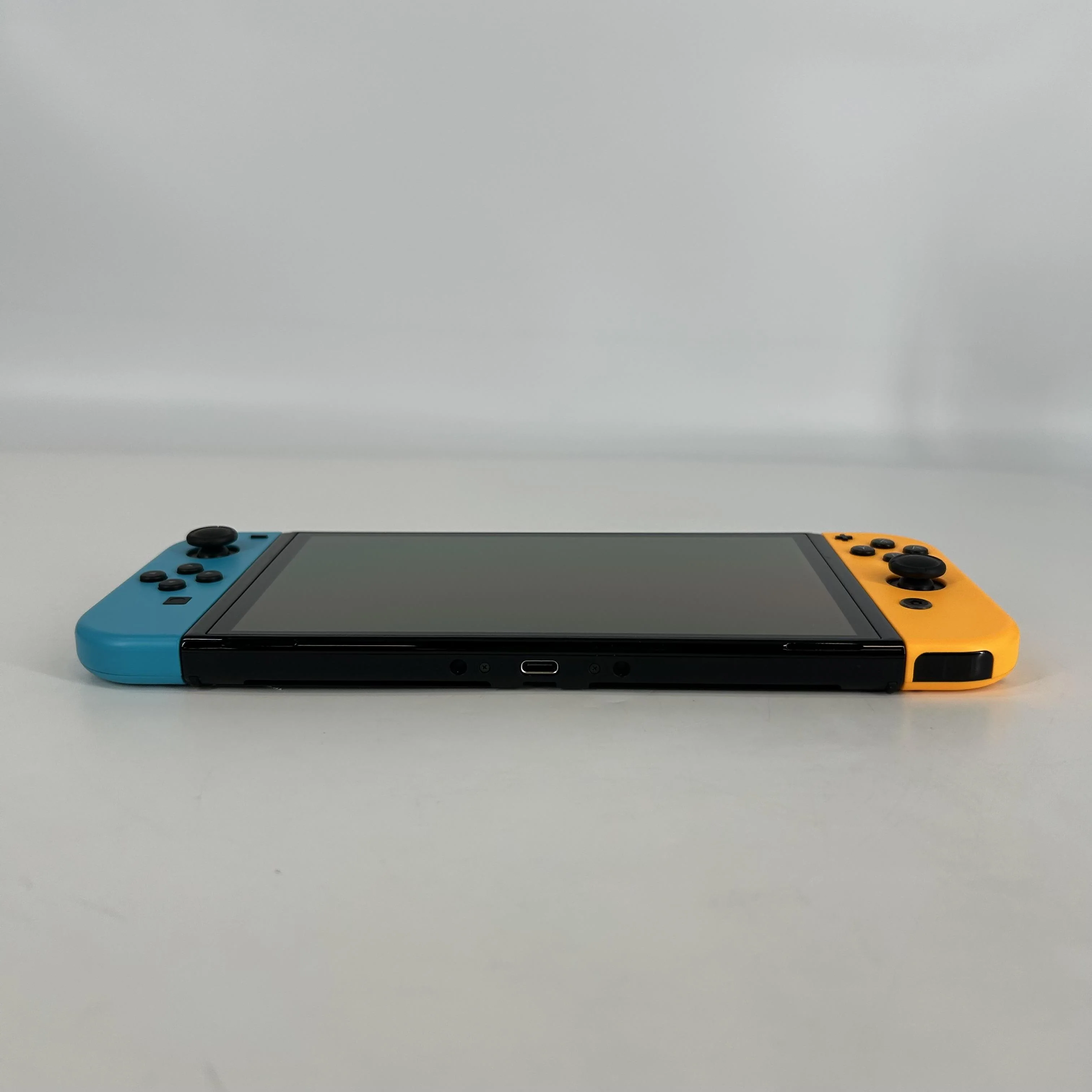 Nintendo Switch OLED Original Black 64GB - Image 4