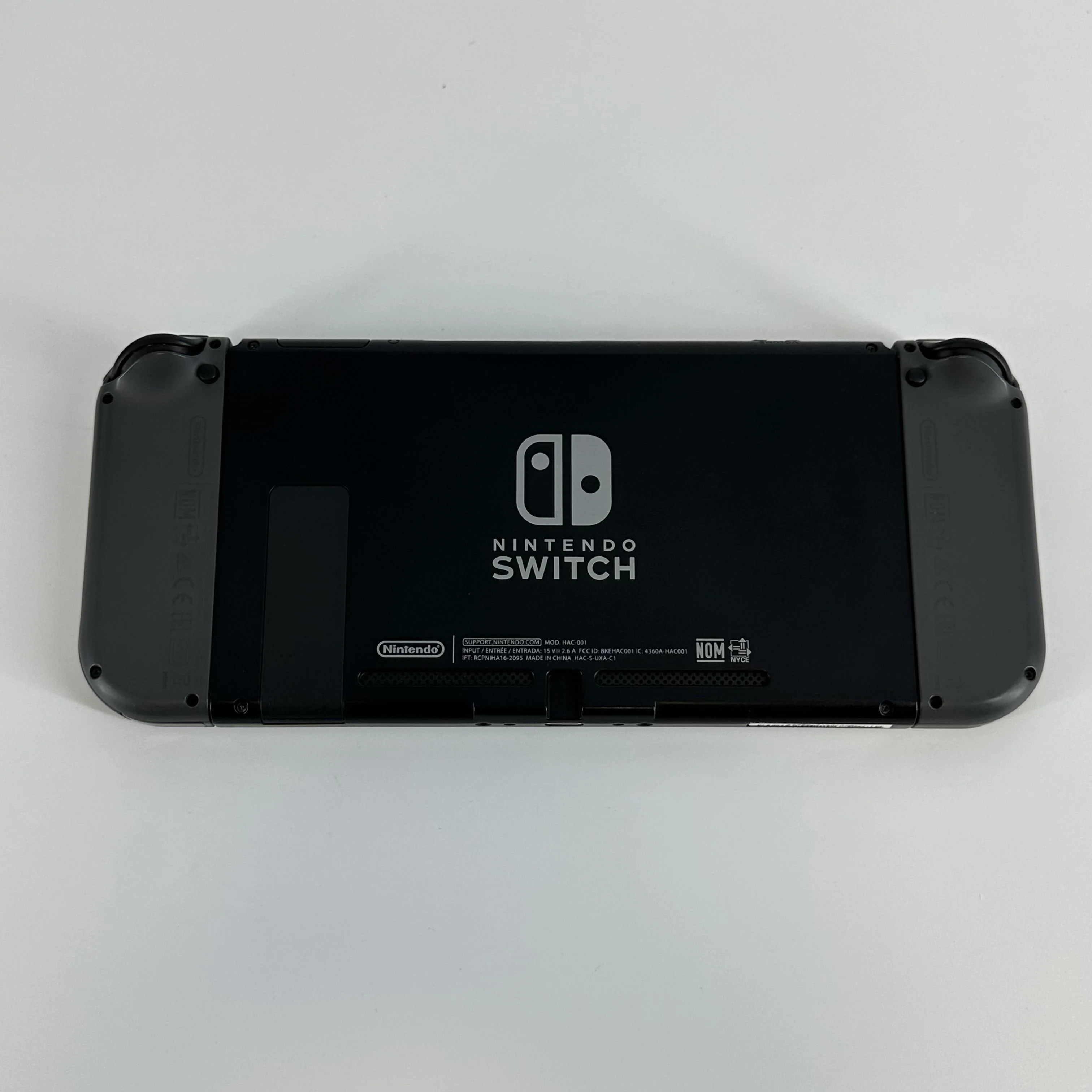 Nintendo Switch Original Black 32GB - Image 8