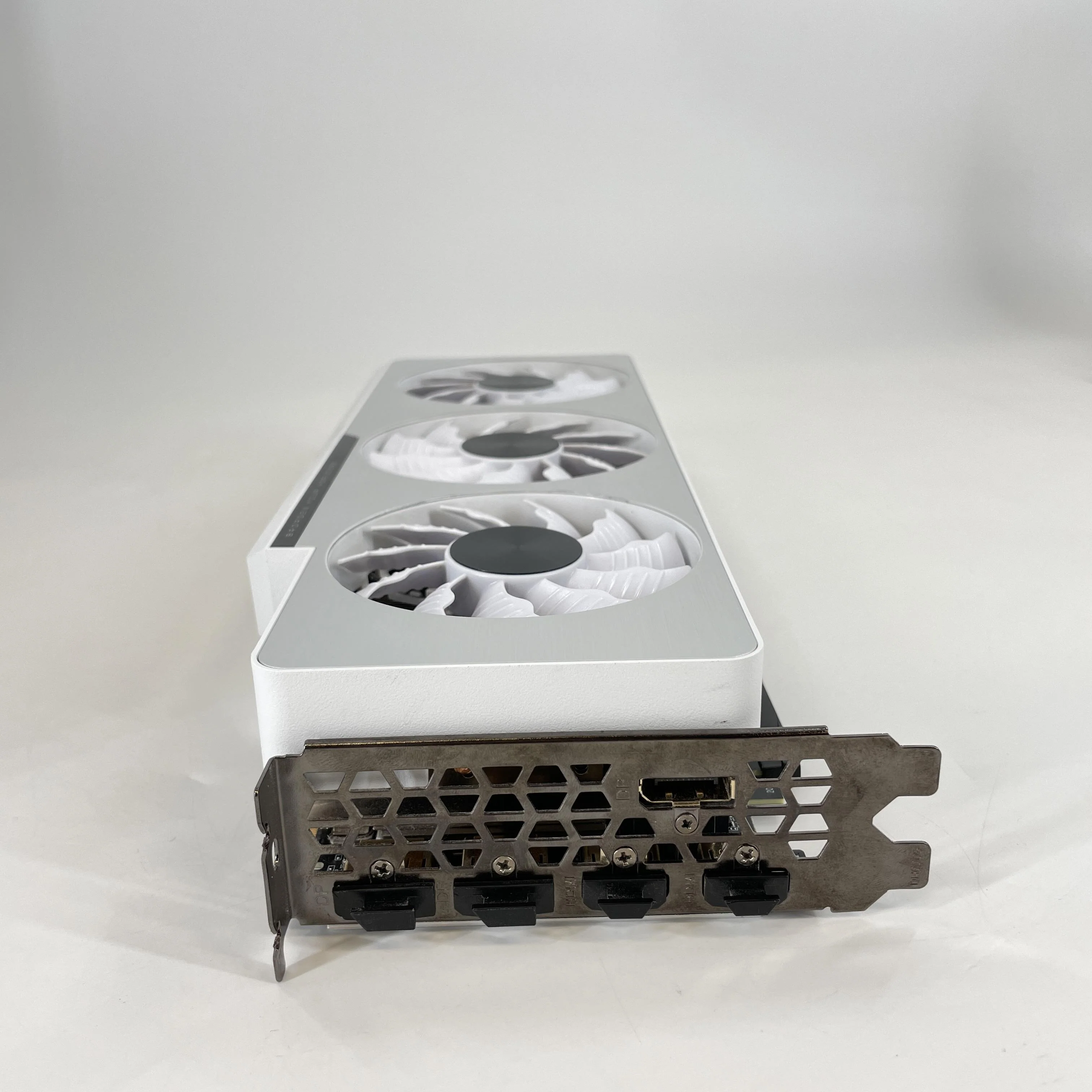 NVIDIA GeForce RTX 3090 24GB RAM - Image 3