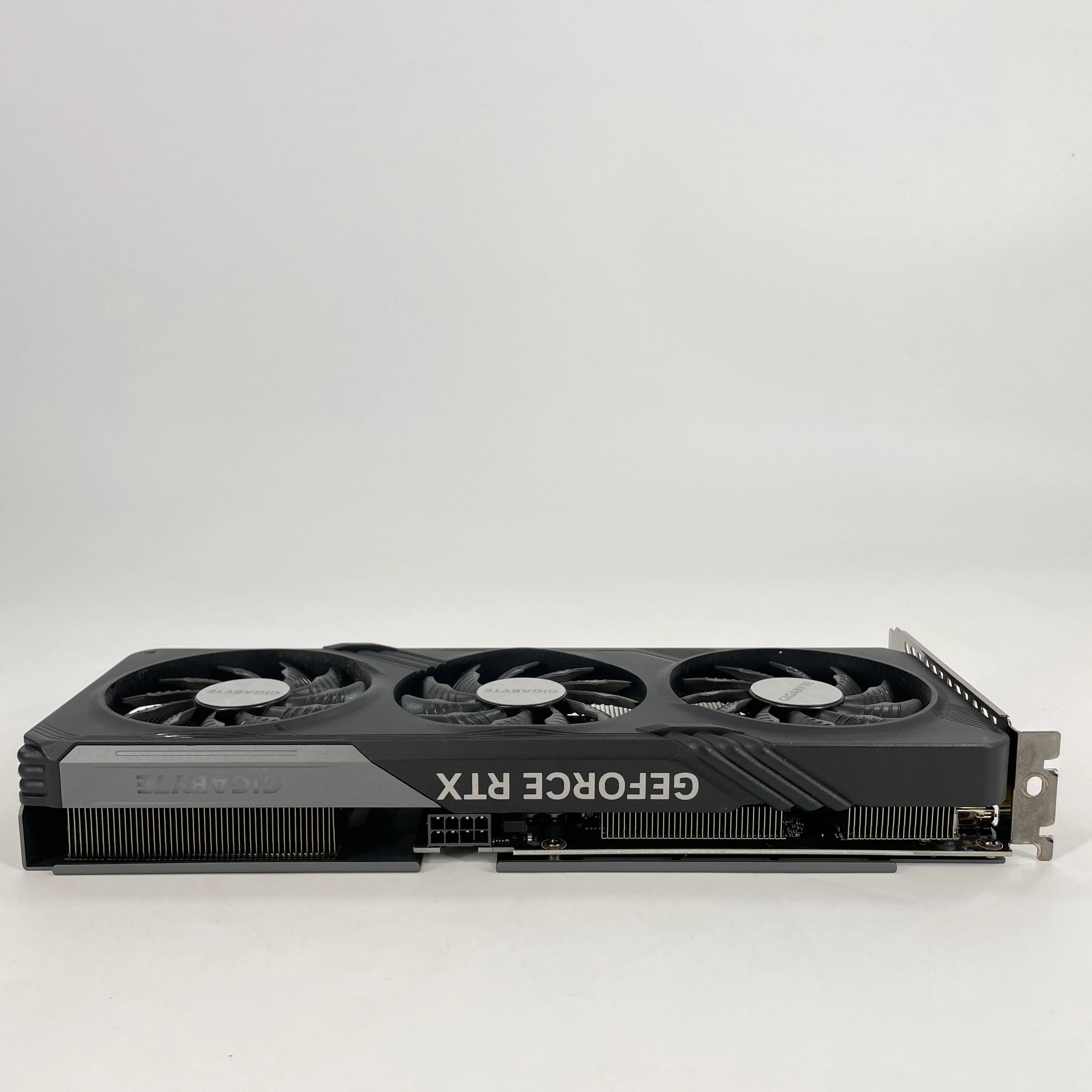 NVIDIA GeForce RTX 4060 8GB RAM - Image 8