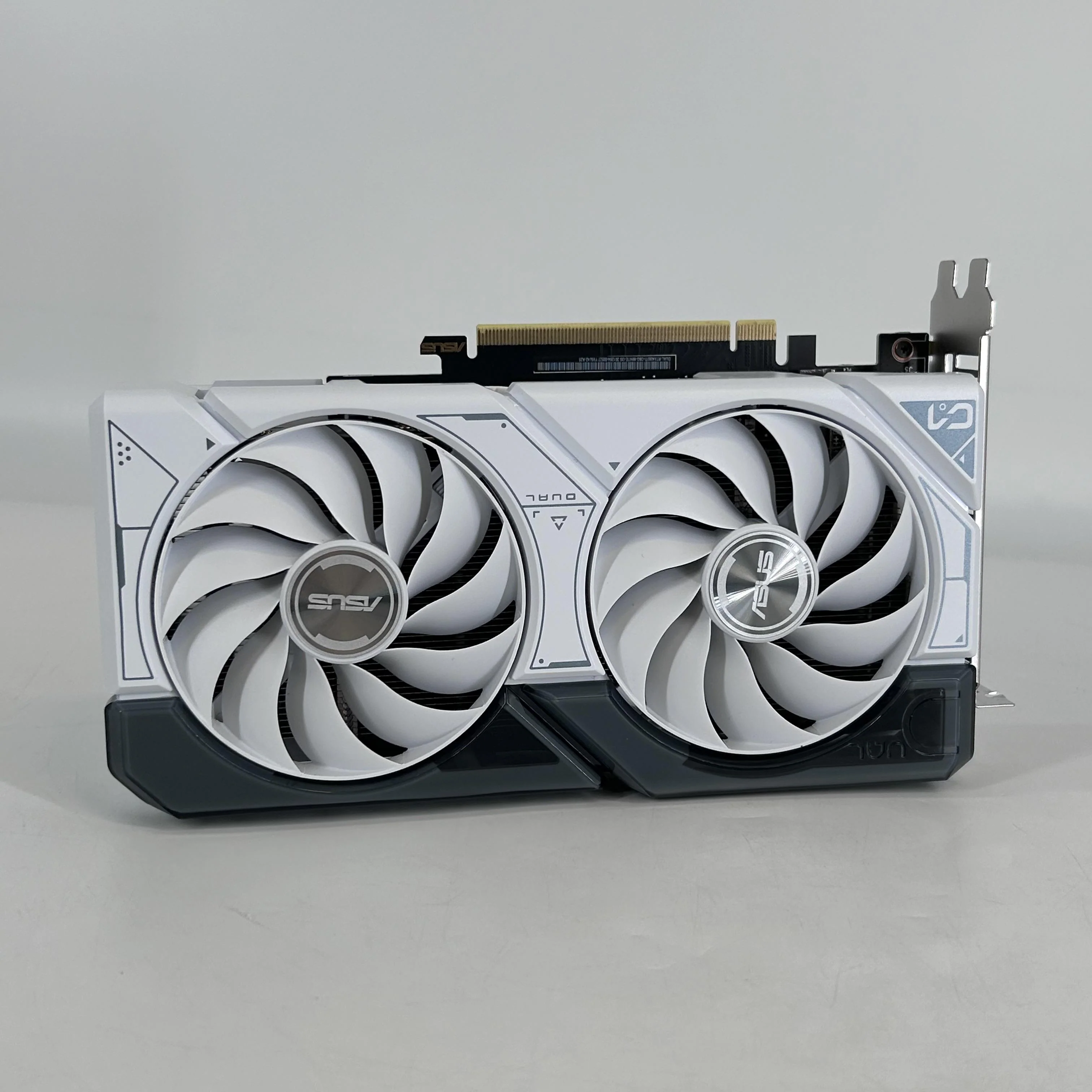 NVIDIA GeForce RTX 4060 Ti 8GB RAM