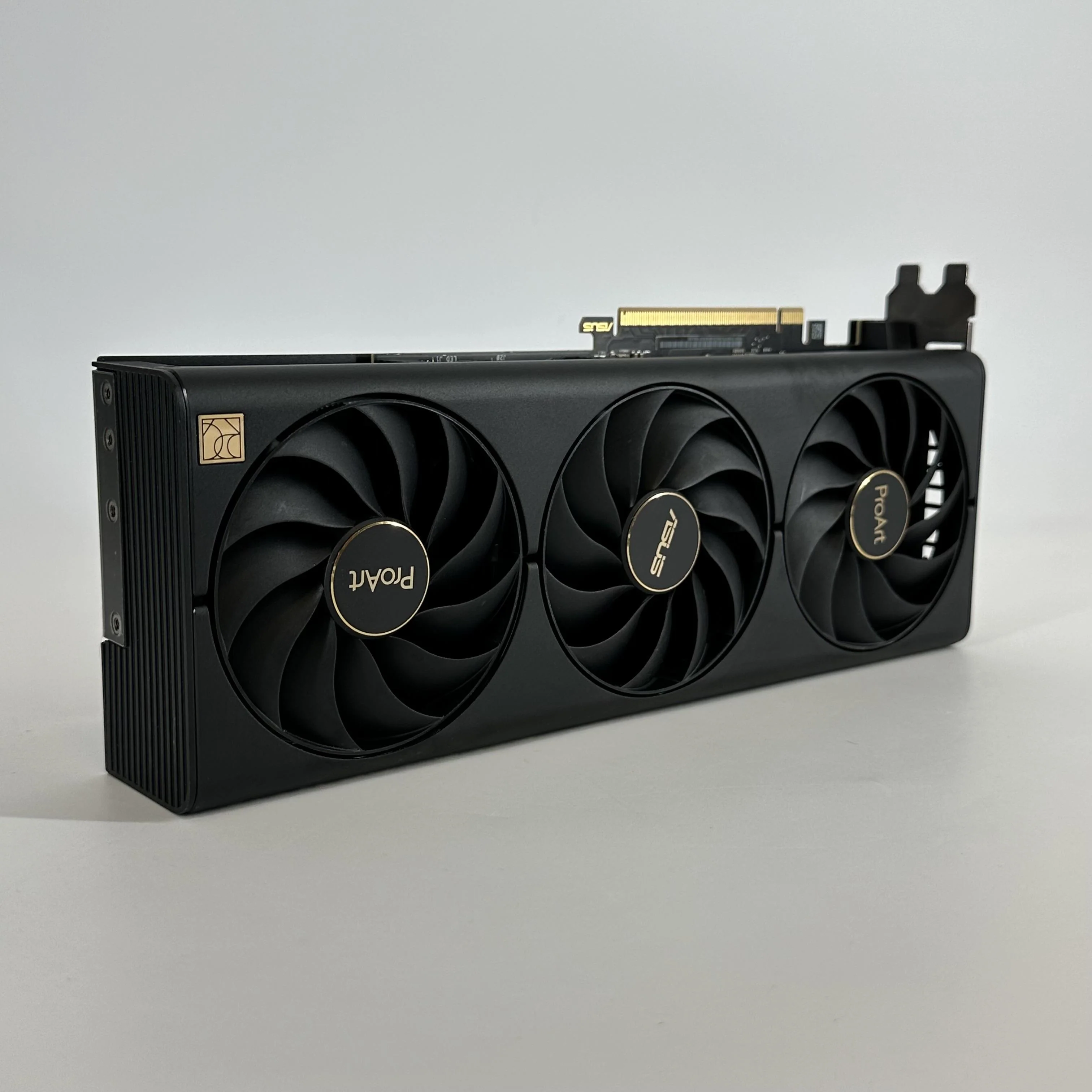 NVIDIA GeForce RTX 4070 Ti Super 16GB RAM - Image 2