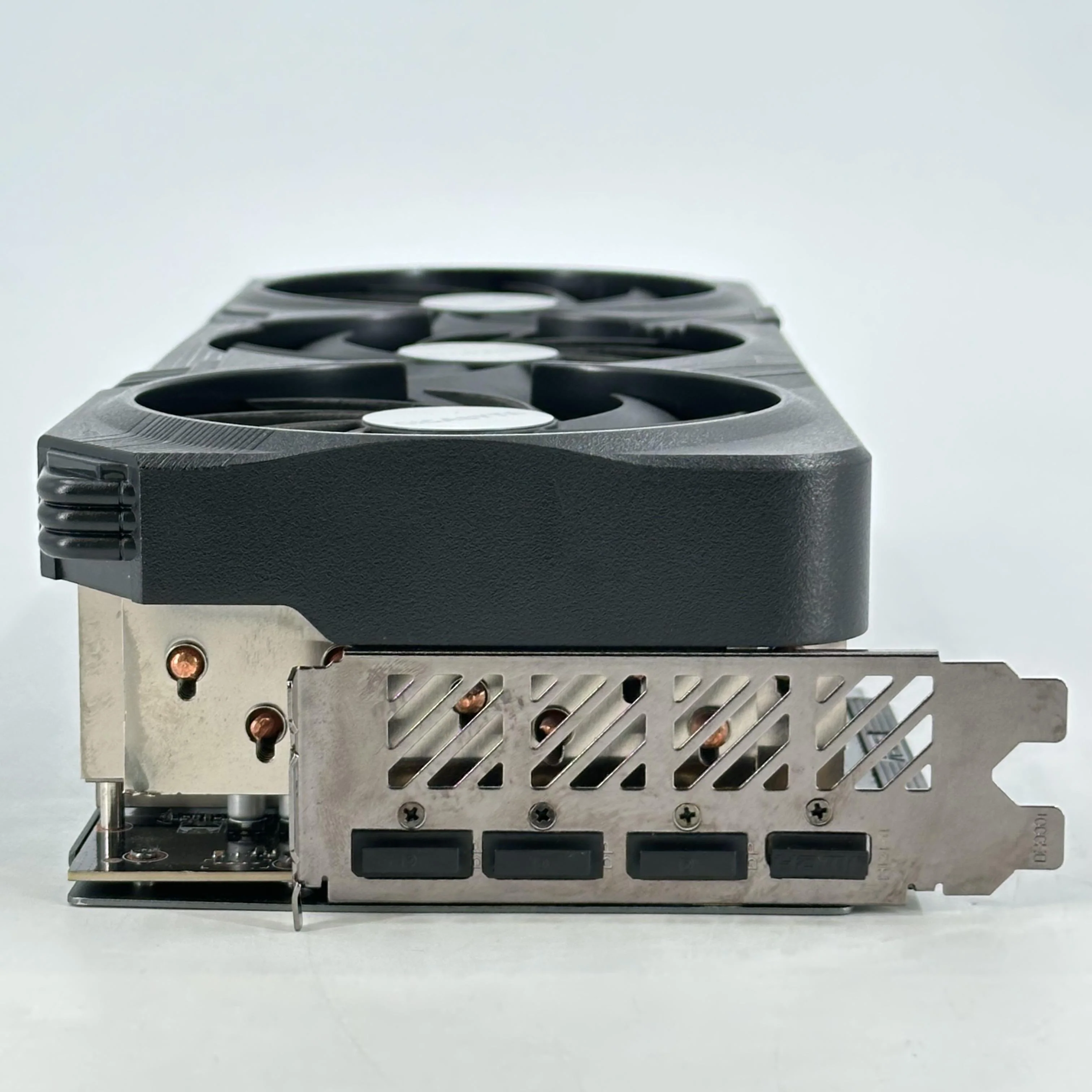 NVIDIA GeForce RTX 4080 16GB RAM - Image 5