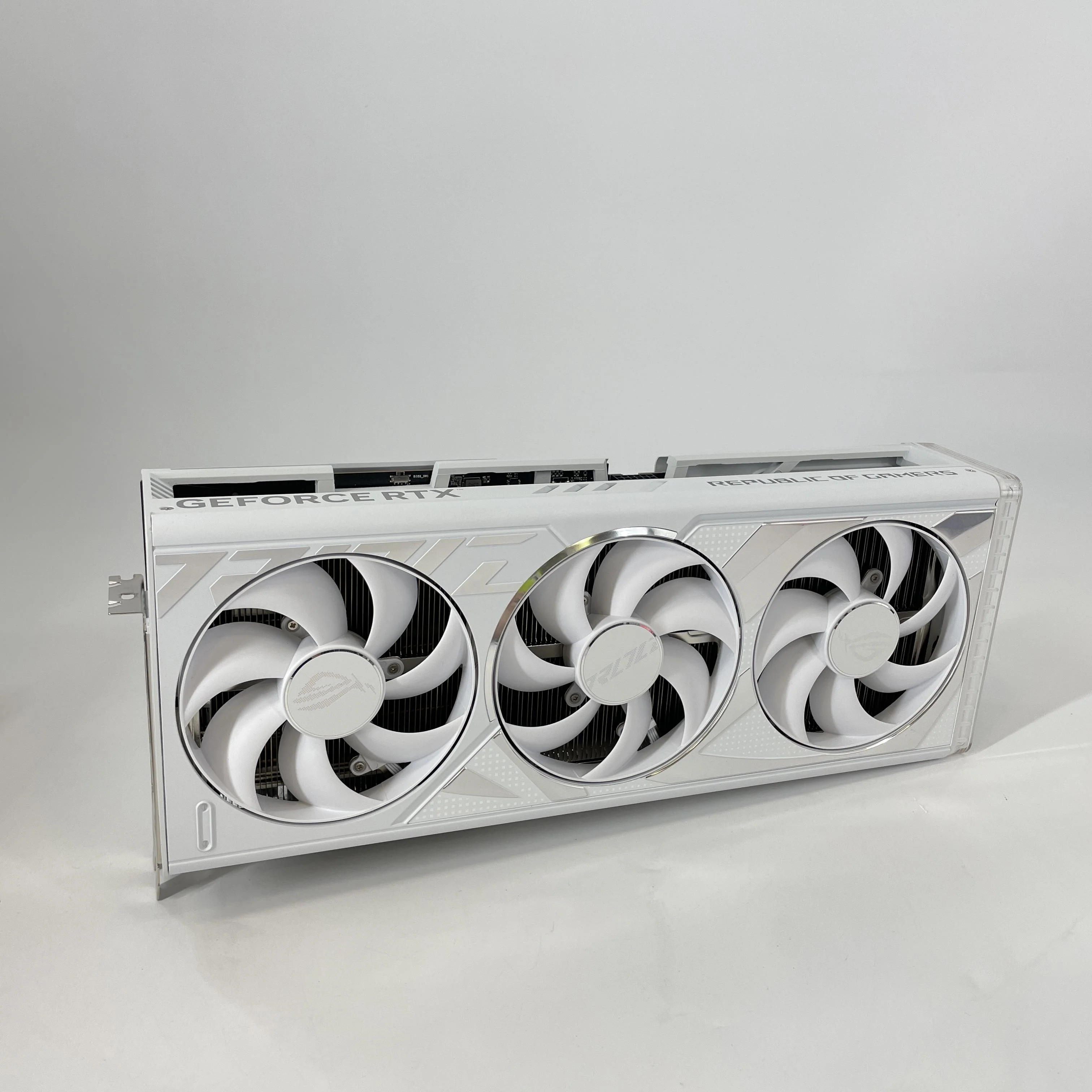 NVIDIA GeForce RTX 4080 Super 16GB RAM - Image 2