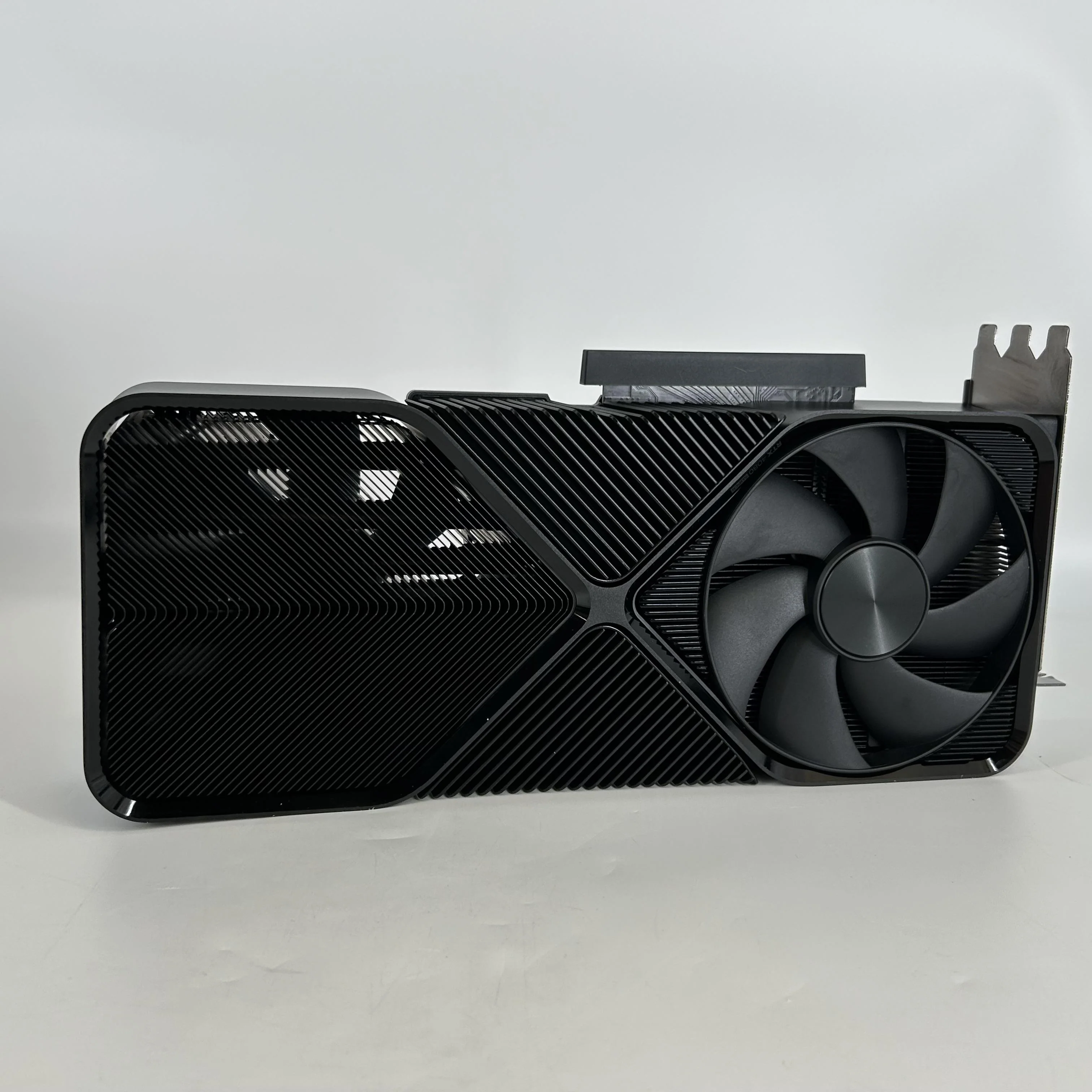 NVIDIA GeForce RTX 4080 Super 16GB RAM - Image 2