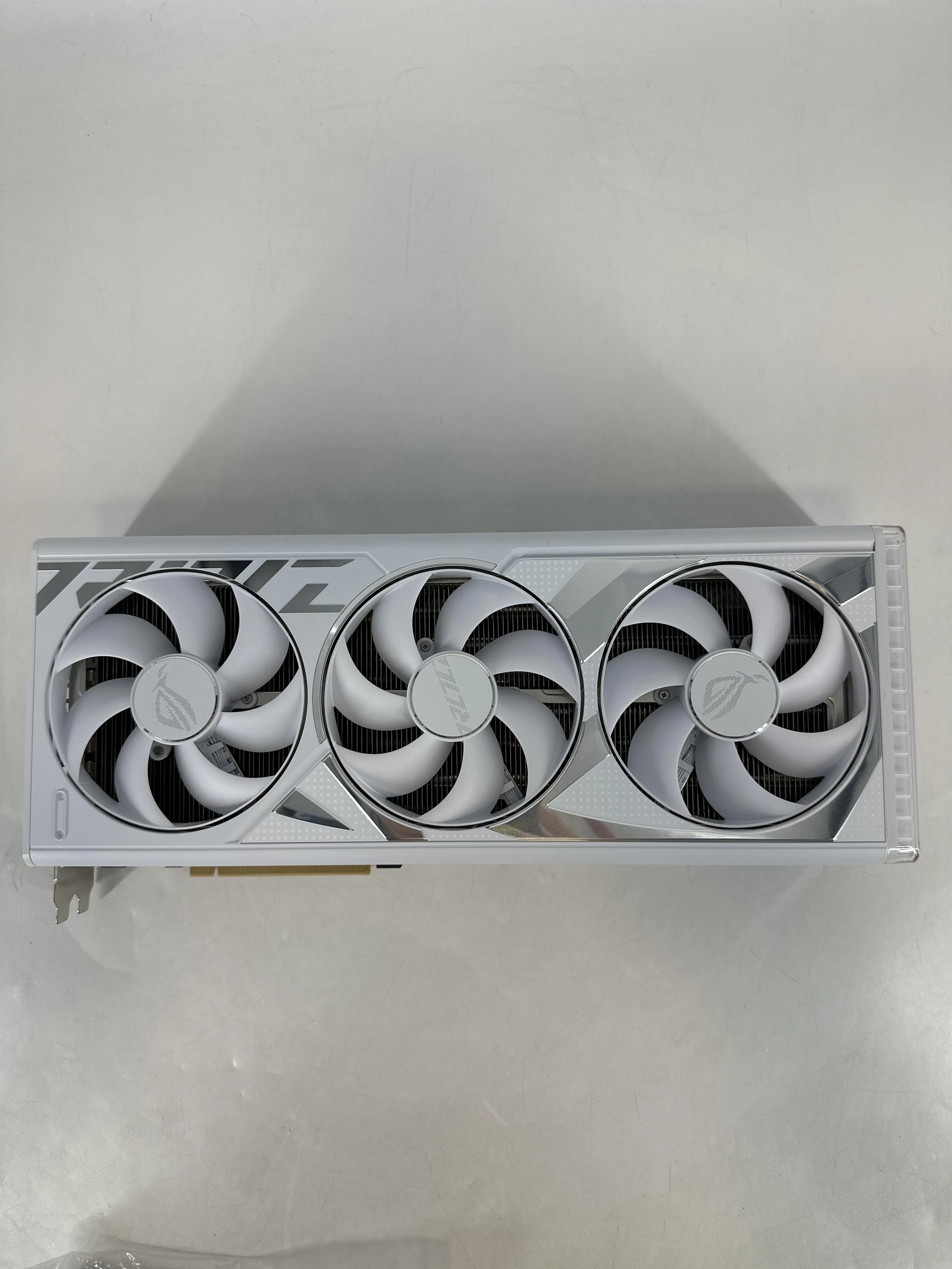 NVIDIA GeForce RTX 4090 24GB RAM