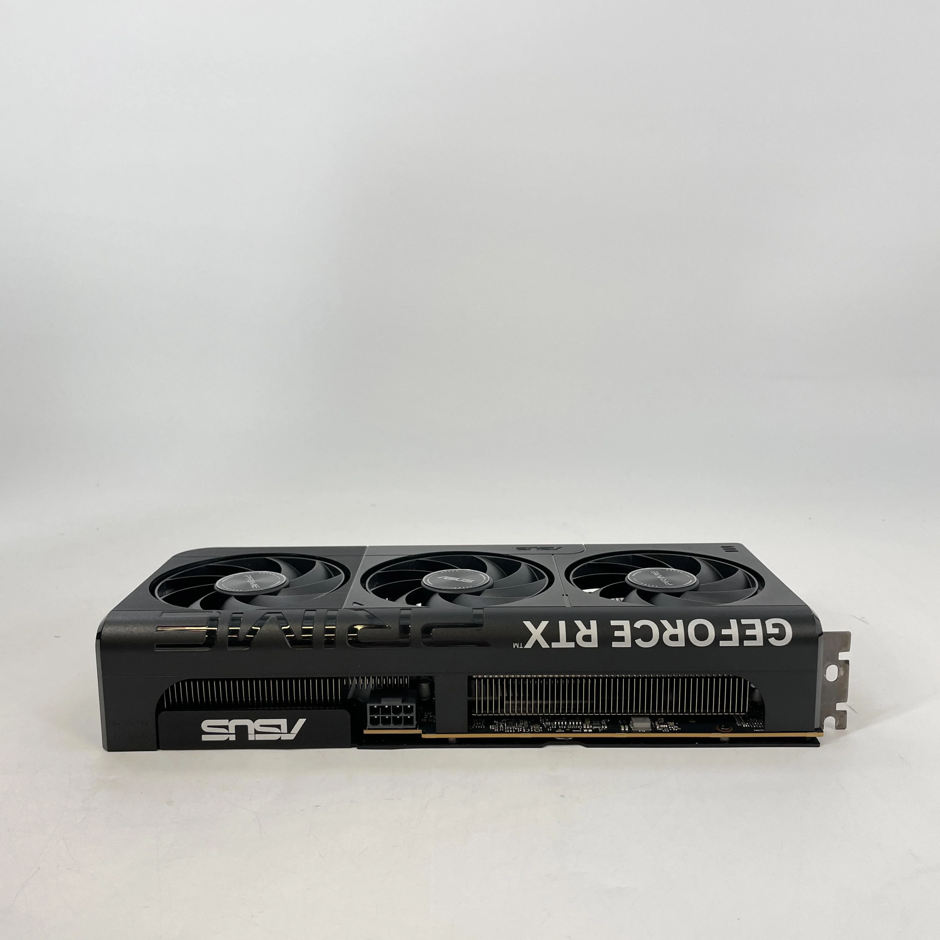 NVIDIA GeForce RTX 5050 8GB RAM - Image 7