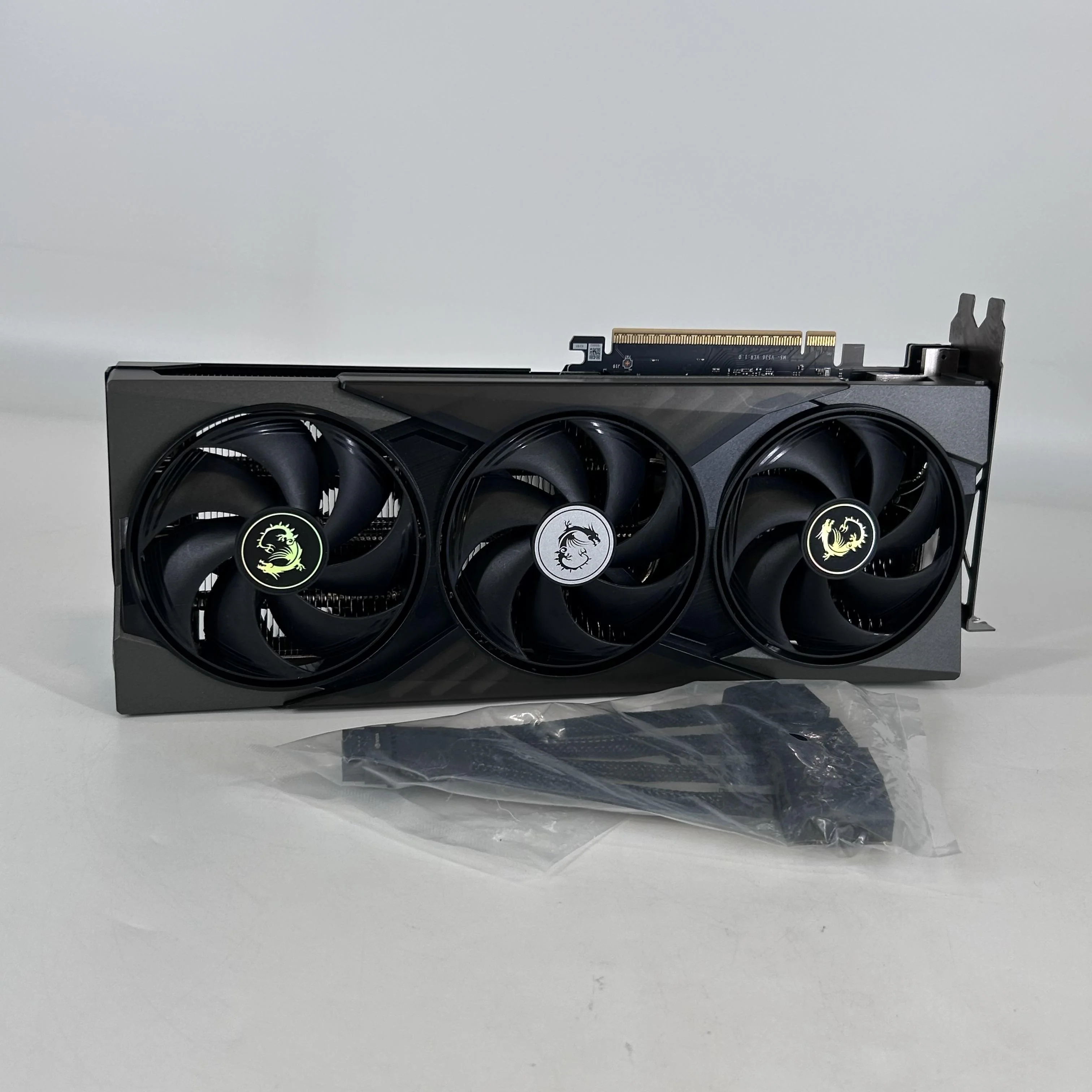 NVIDIA GeForce RTX 5060 Ti 8GB RAM
