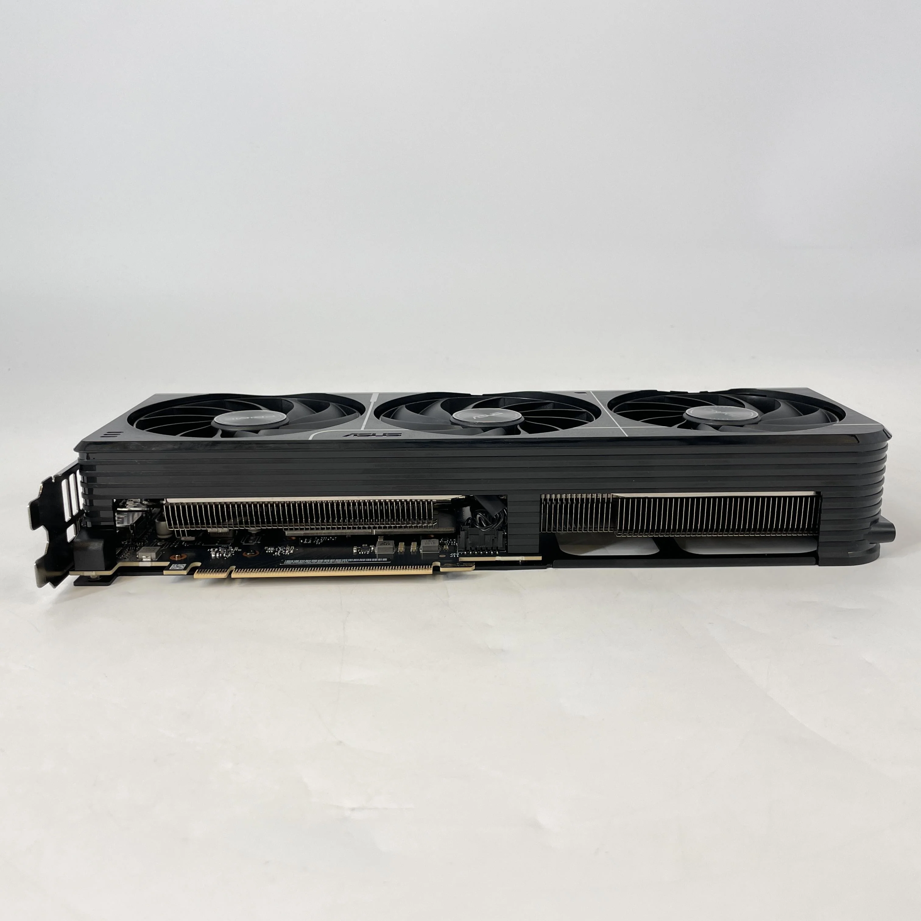 NVIDIA GeForce RTX 5060 Ti 8GB RAM - Image 3