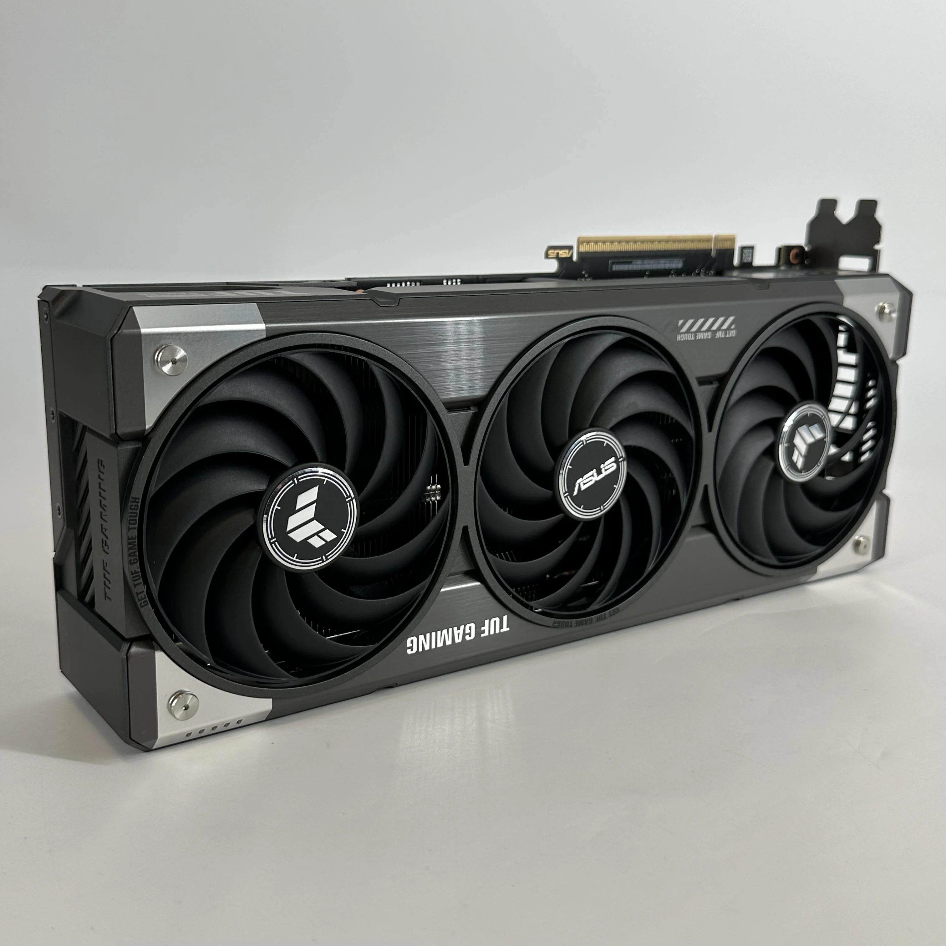 NVIDIA GeForce RTX 5070 Ti 16GB RAM - Image 2