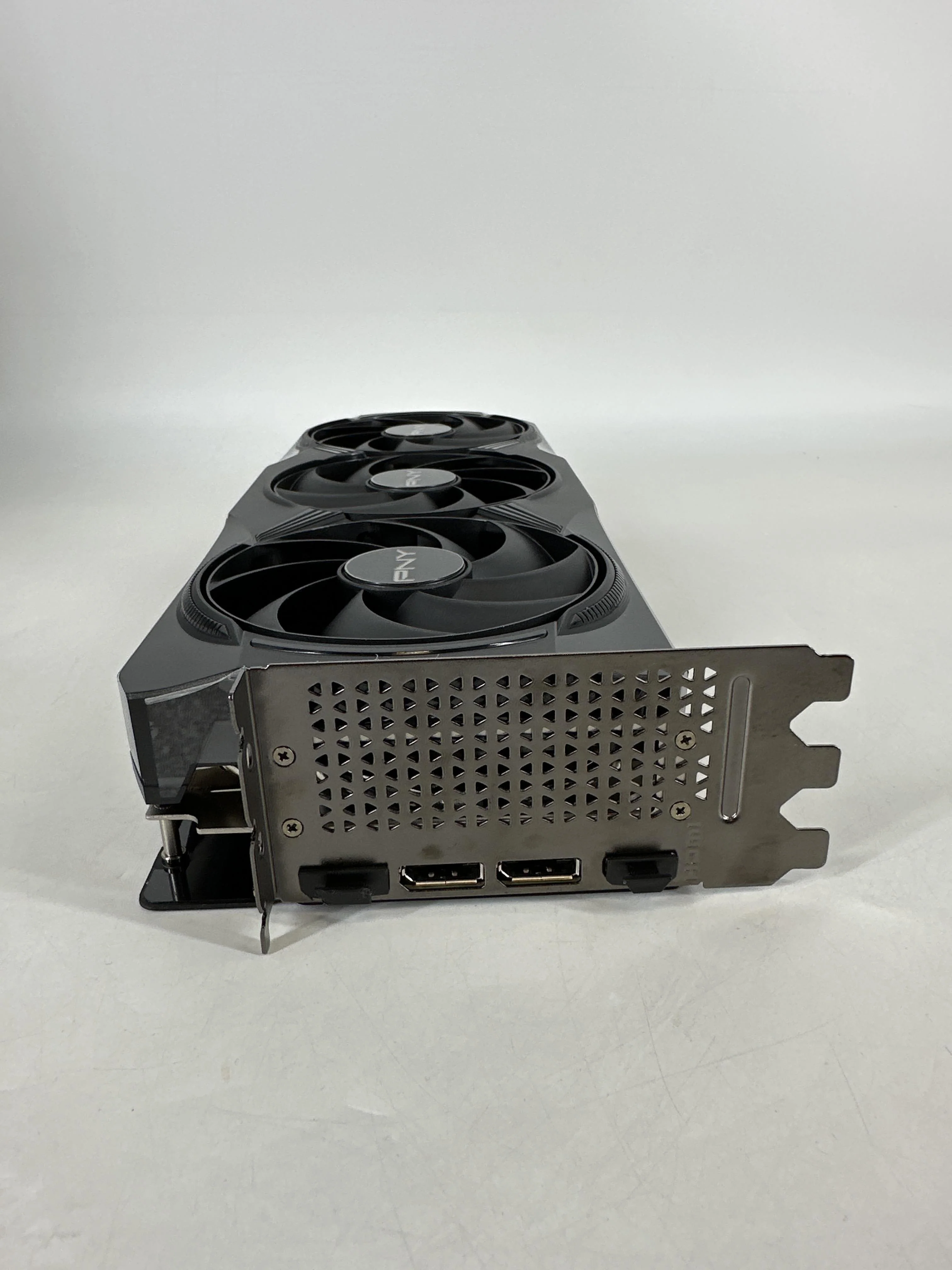 NVIDIA GeForce RTX 5080 16GB RAM - Image 5