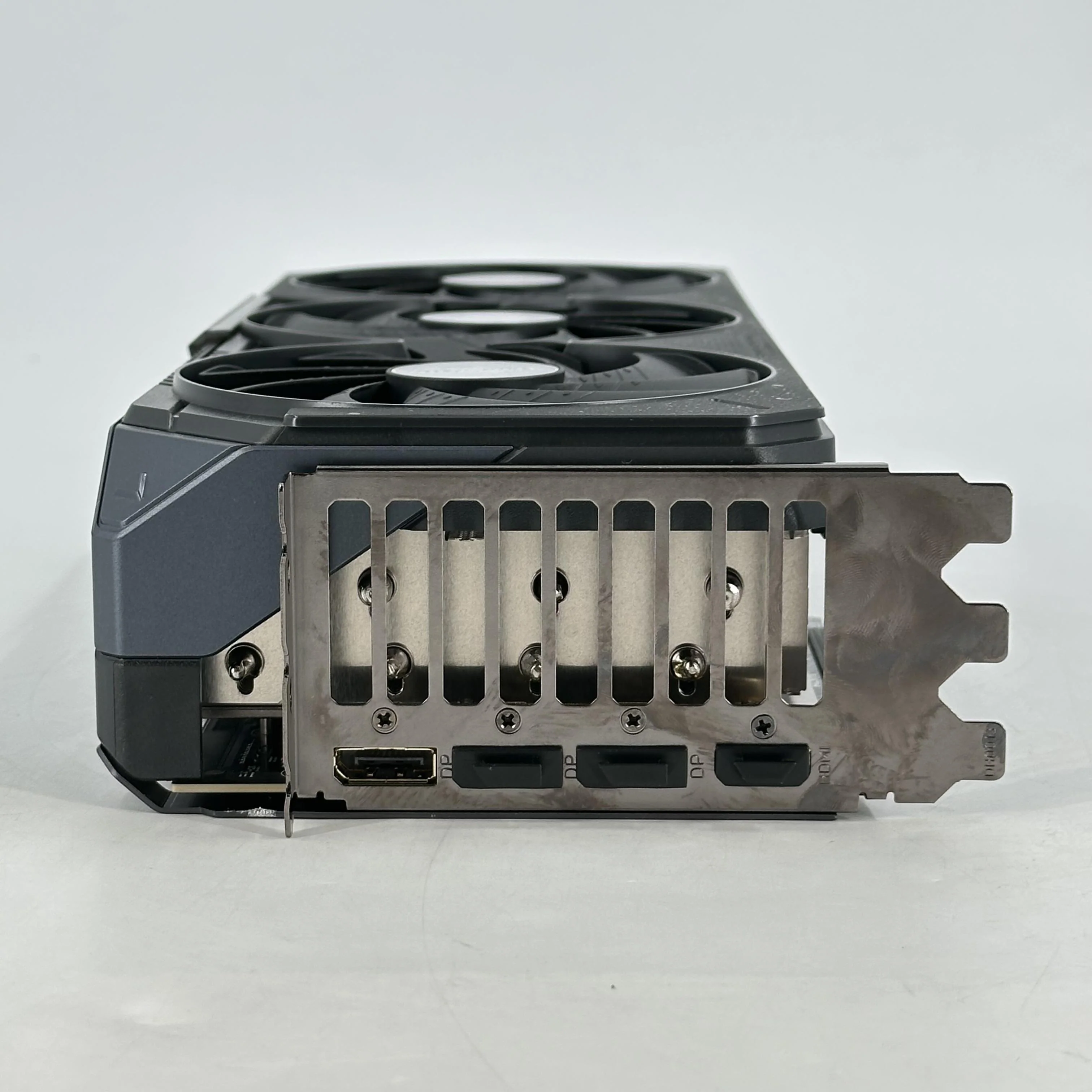 NVIDIA GeForce RTX 5080 16GB RAM - Image 7