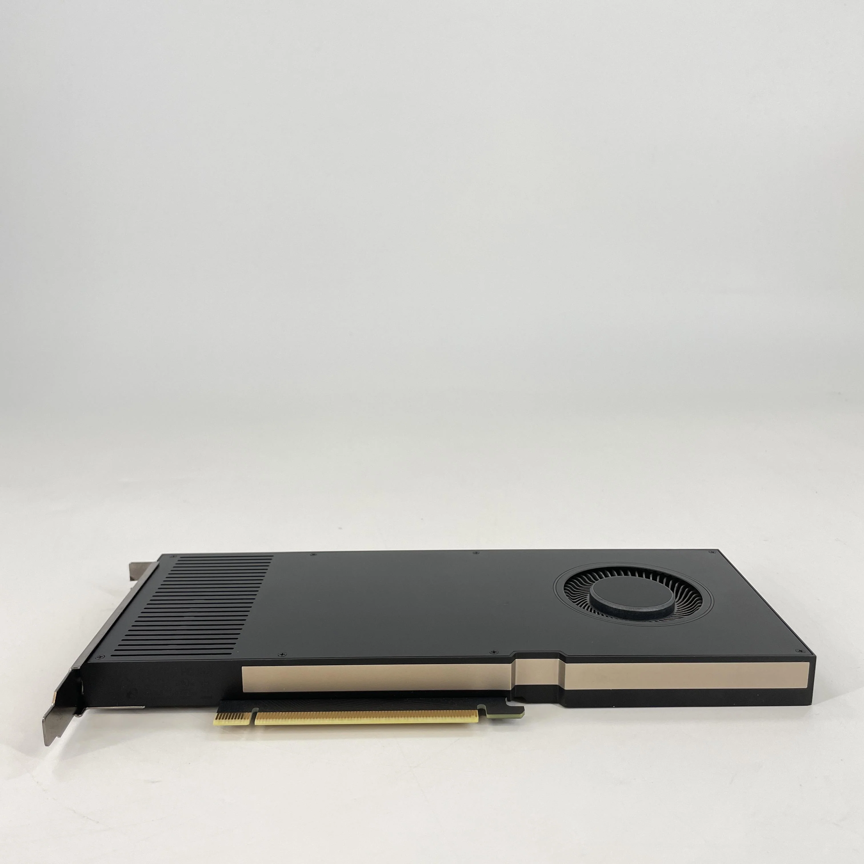 NVIDIA Quadro RTX A4000 16GB RAM - Image 10