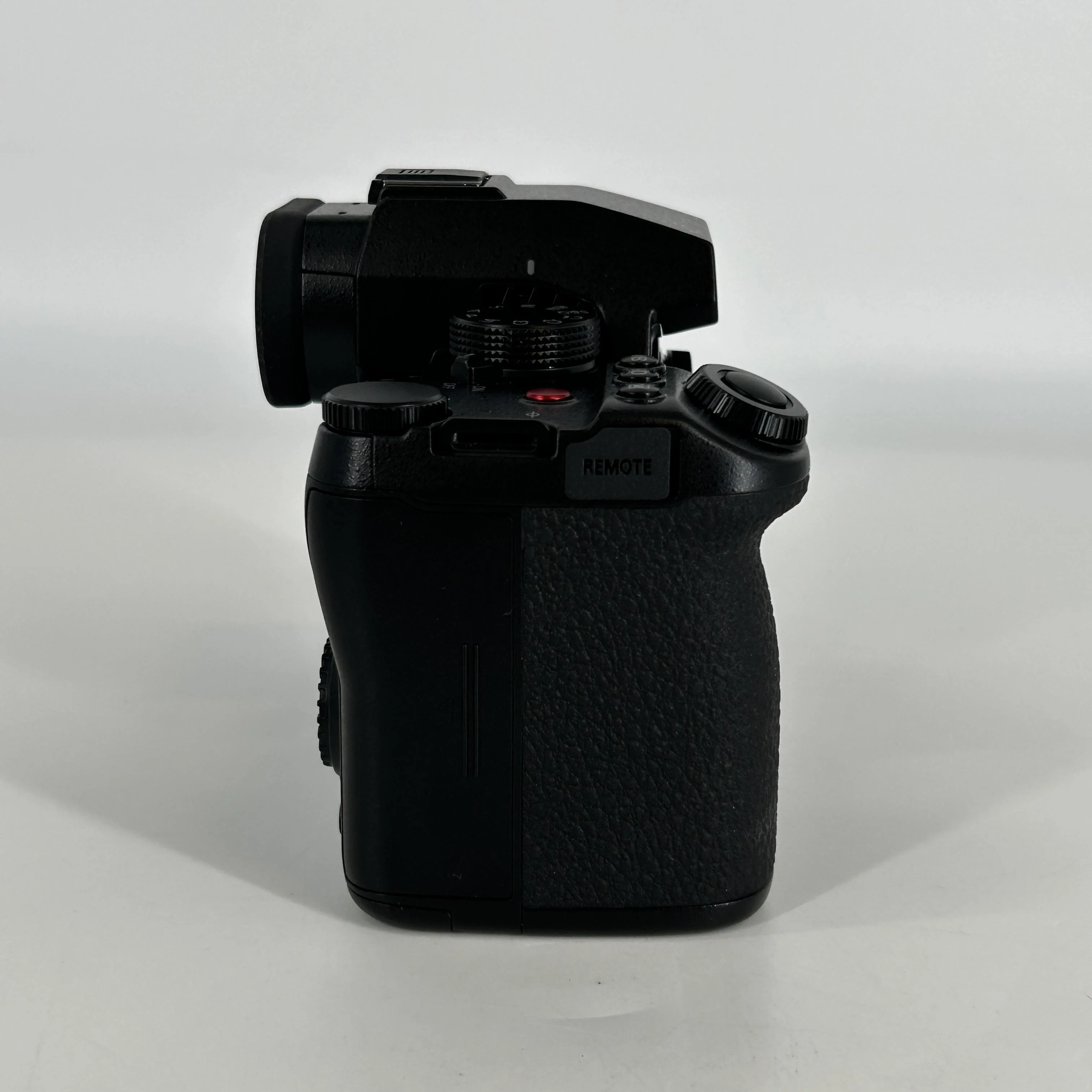Panasonic Lumix S5 IIX 24.2MP Black - Image 3