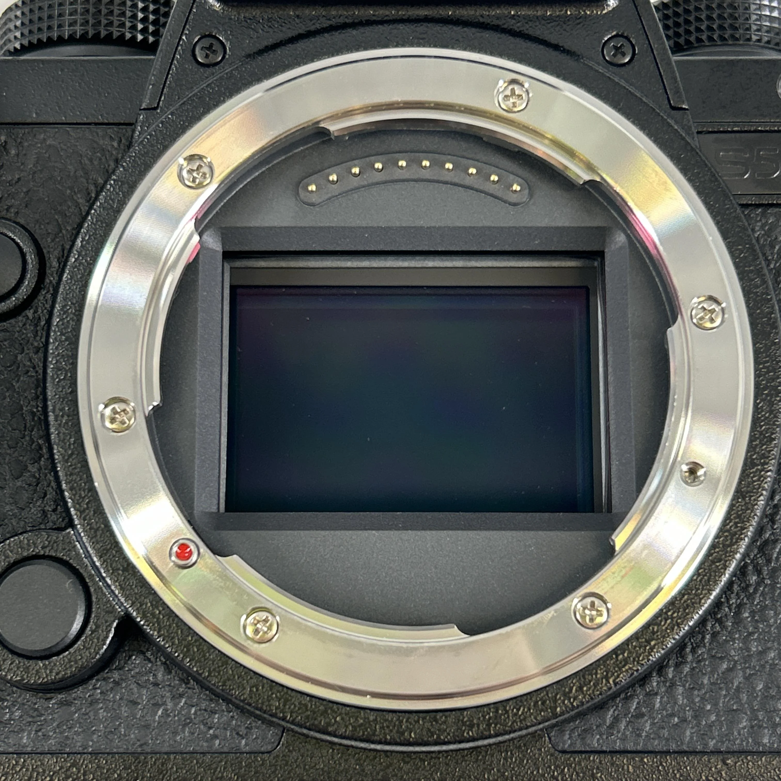 Panasonic Lumix S5 IIX 24.2MP Black - Image 7