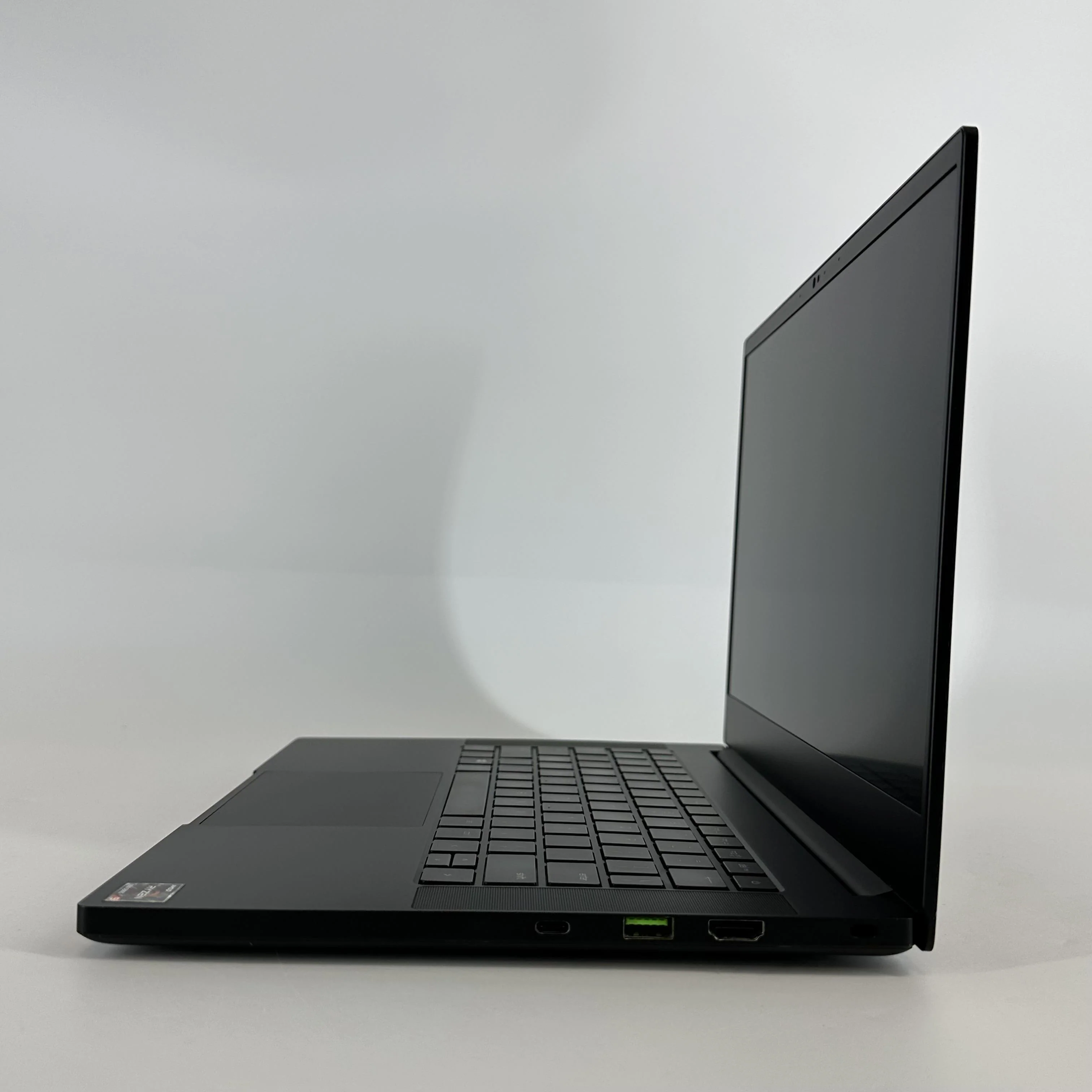 Razer Blade 14 2021 Black 3.3 GHz AMD Ryzen 9 5900HX 16GB RAM 1TB Solid State Drive NVIDIA GeForce RTX 3080 8 GB - Image 8