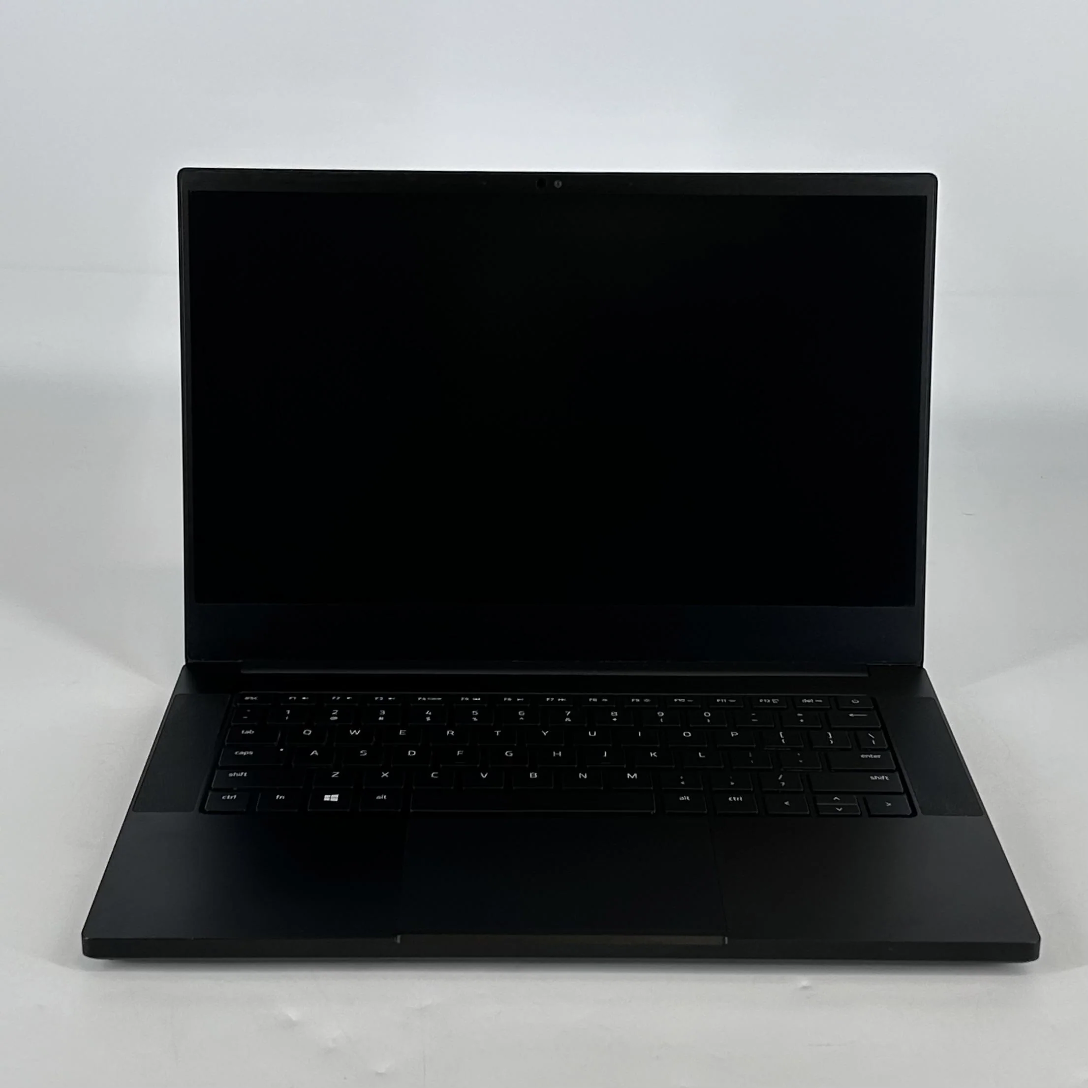 Razer Blade 14 2021 Black 3.3 GHz AMD Ryzen 9 5900HX 16GB RAM 2TB Solid State Drive NVIDIA GeForce RTX 3080 8 GB
