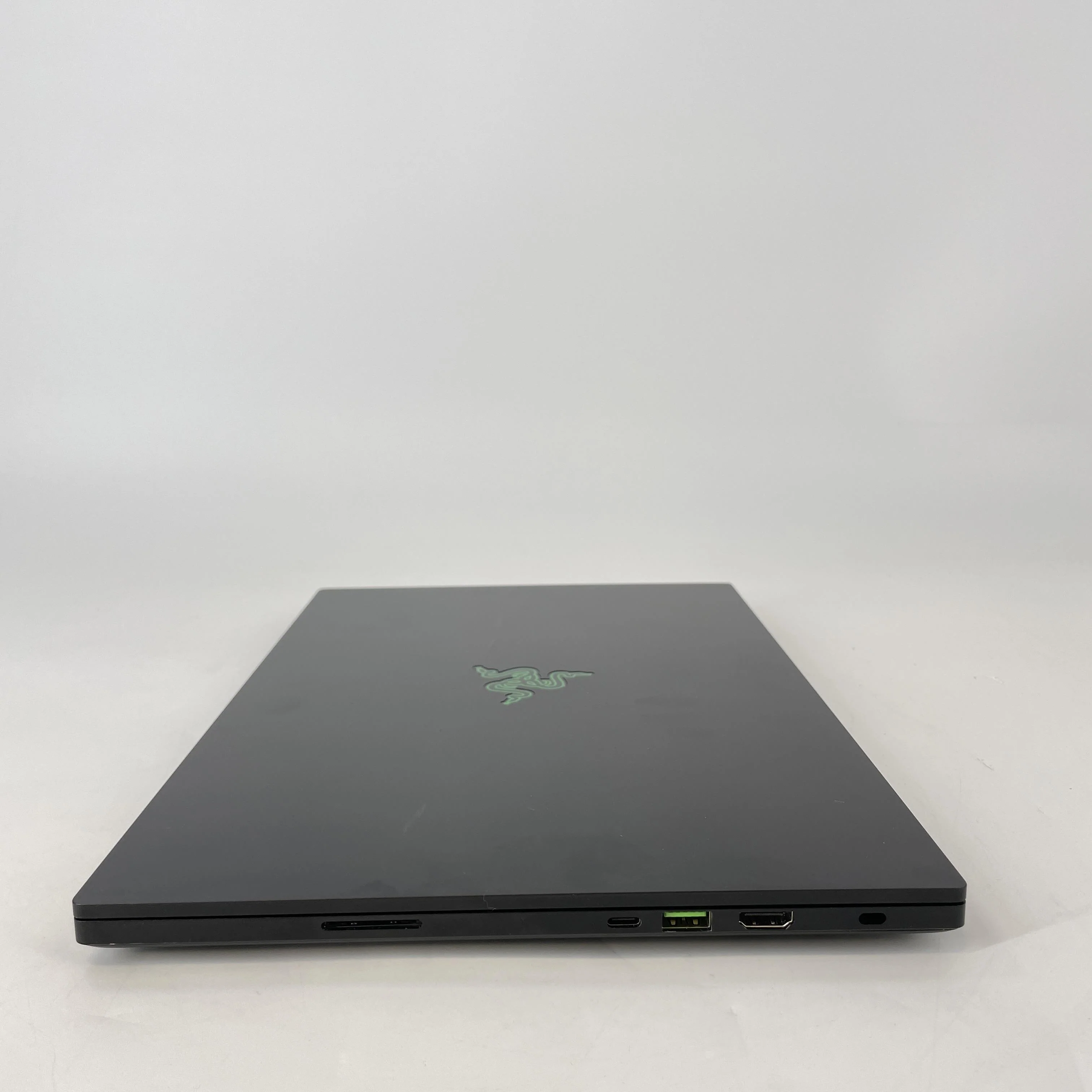 Razer Blade 15 2022 Black 2.4 GHz Intel Core i7 12th Gen. 16GB RAM 1TB Solid State Drive NVIDIA GeForce RTX 3060 6 GB - Image 19
