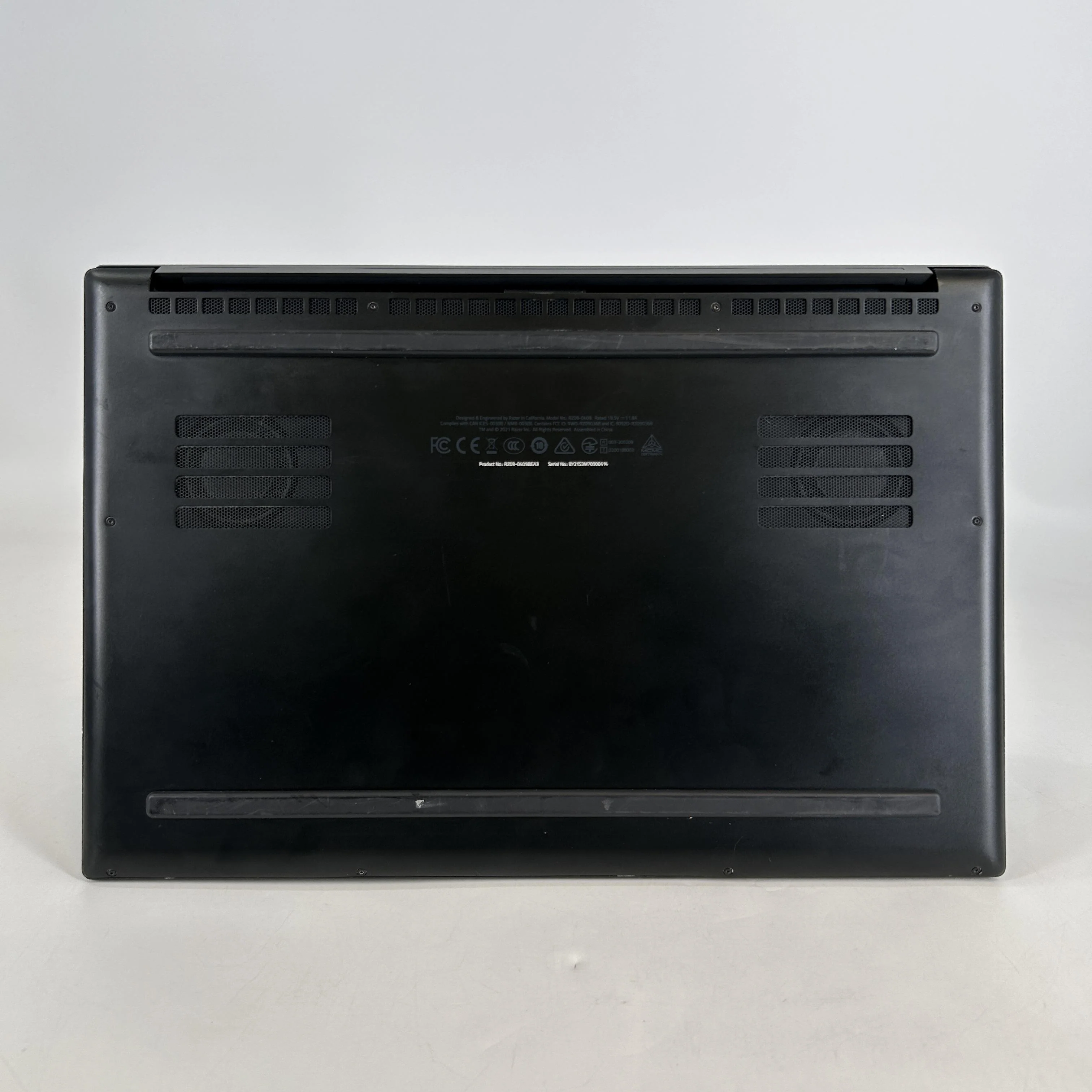 Razer Blade 15 Advanced 2021 Black 2.3 GHz Intel Core i7 11th Gen. 40GB RAM 1TB Solid State Drive NVIDIA GeForce RTX 3070 8 GB - Image 5