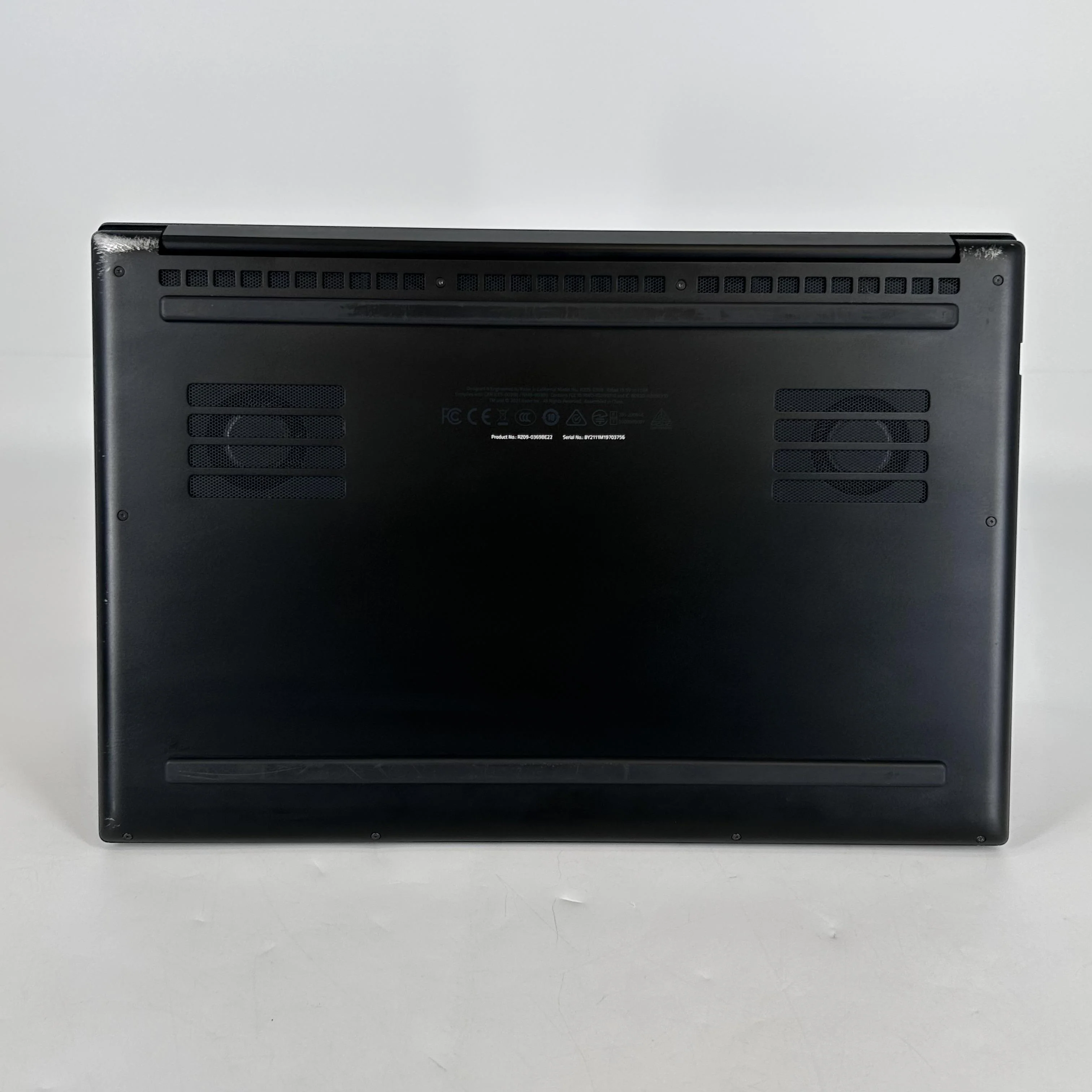 Razer Blade 15 Base 2020 Black 2.6 GHz Intel Core i7 10th Gen. 16GB RAM 512GB Solid State Drive NVIDIA GeForce RTX 3070 8 GB - Image 5