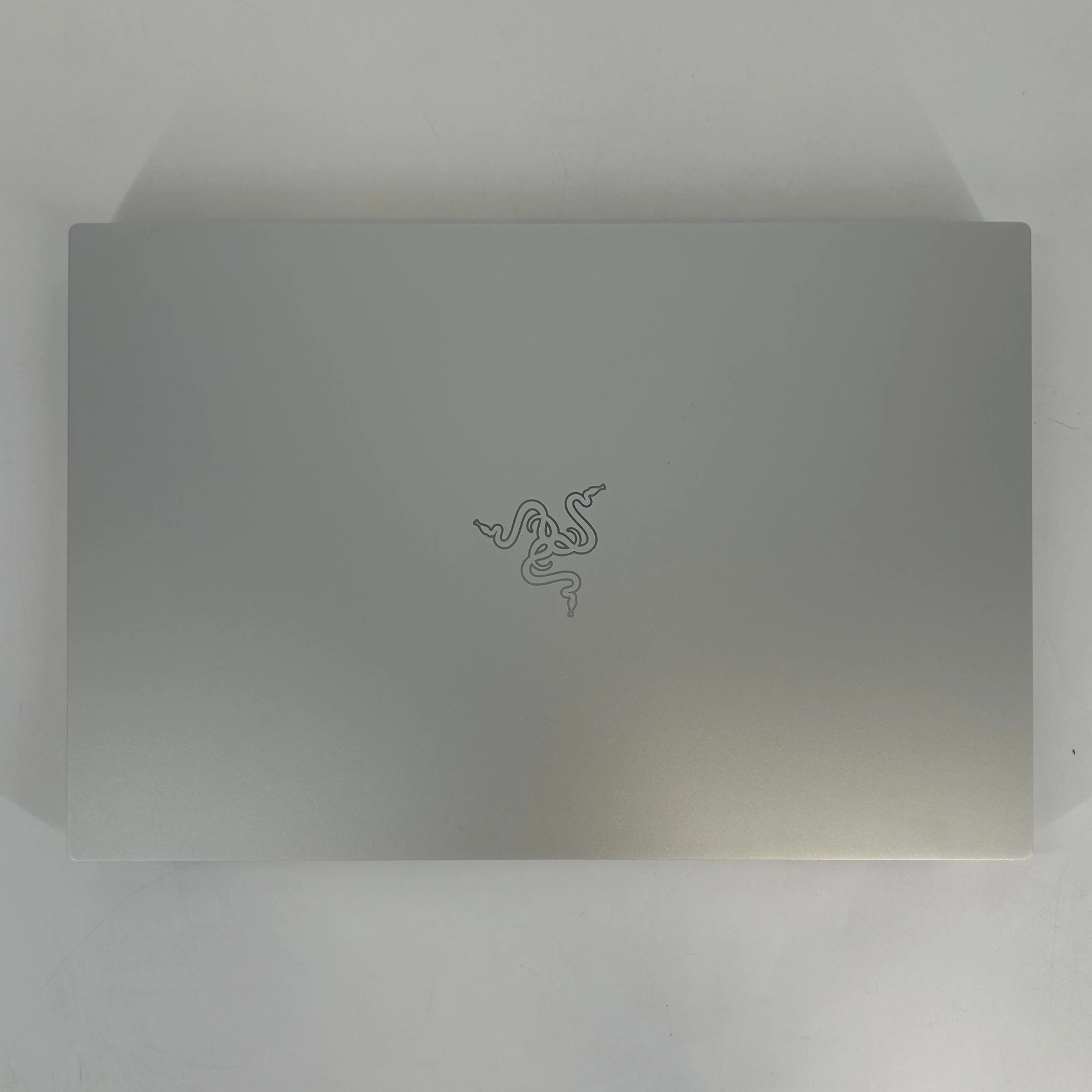 Razer Blade 15 Base 2020 Silver 2.6 GHz Intel Core i7 10th Gen. 16GB RAM 512GB Solid State Drive NVIDIA GeForce RTX 2070 8 GB - Image 8