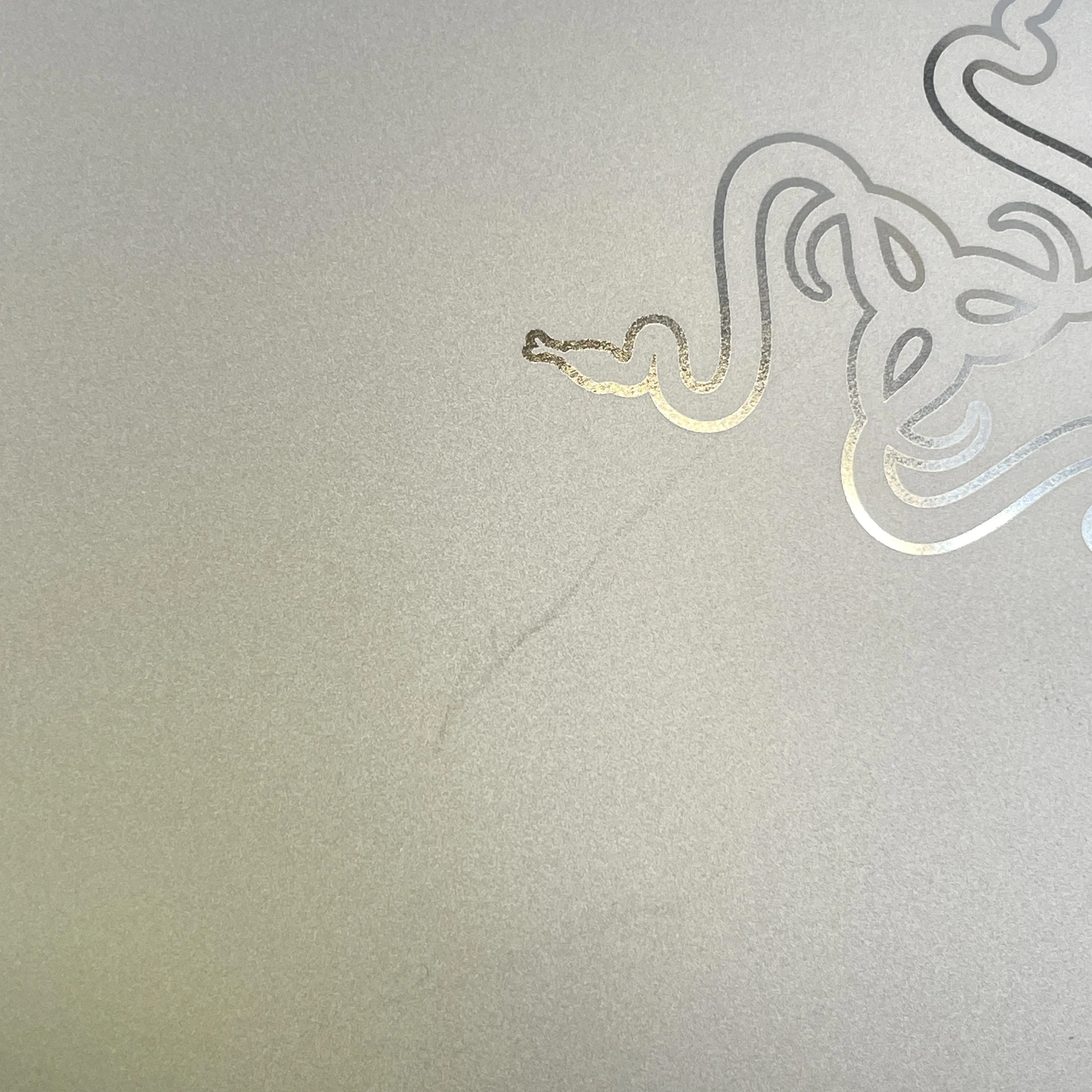 Razer Book 13.4 Silver 2.8 GHz Intel Core i7 11th Gen. 16GB RAM 1TB Solid State Drive - Image 9