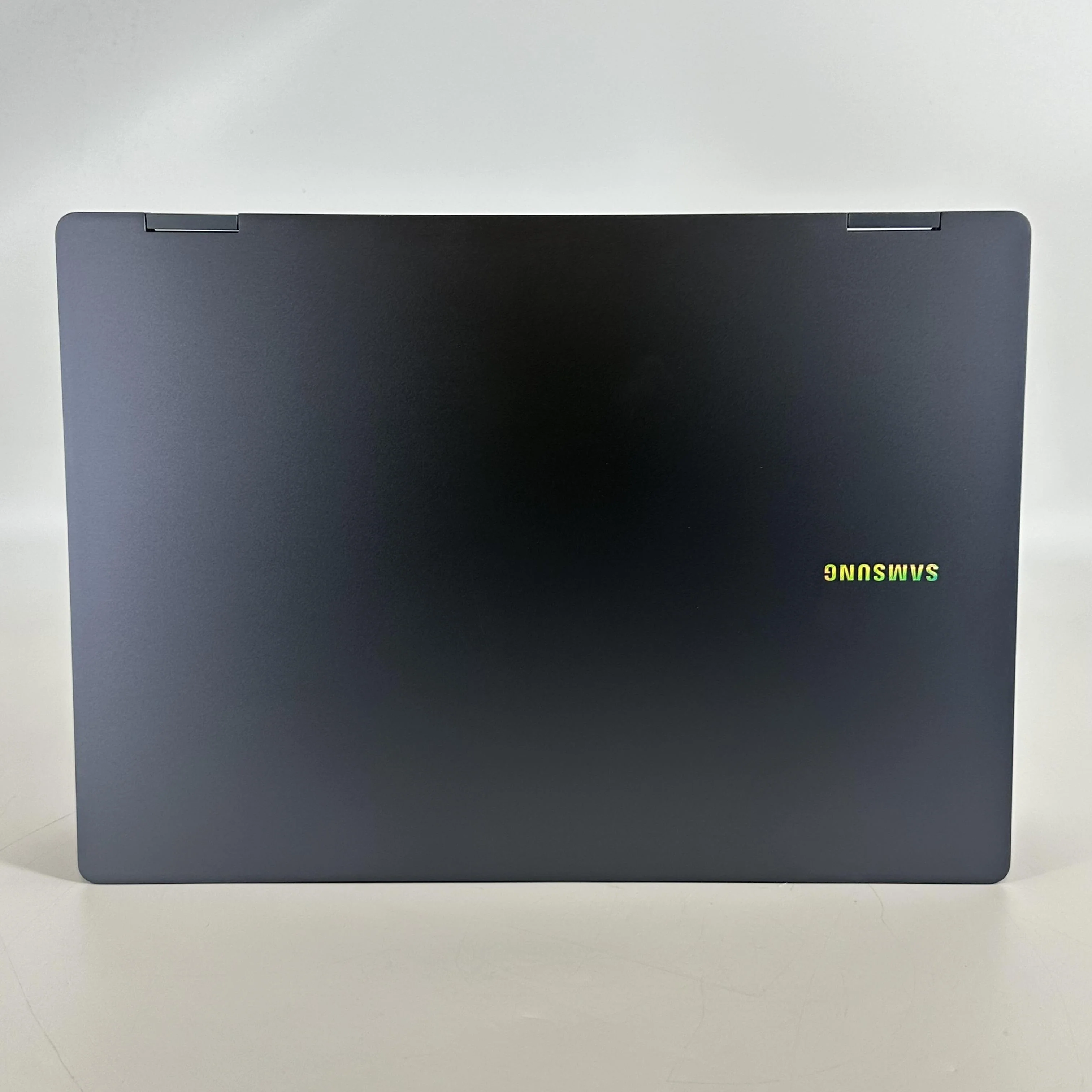 Samsung Galaxy Book4 Pro 360 16 Silver 3.8 GHz Intel Core Ultra 7 16GB RAM 1TB Solid State Drive - Image 5