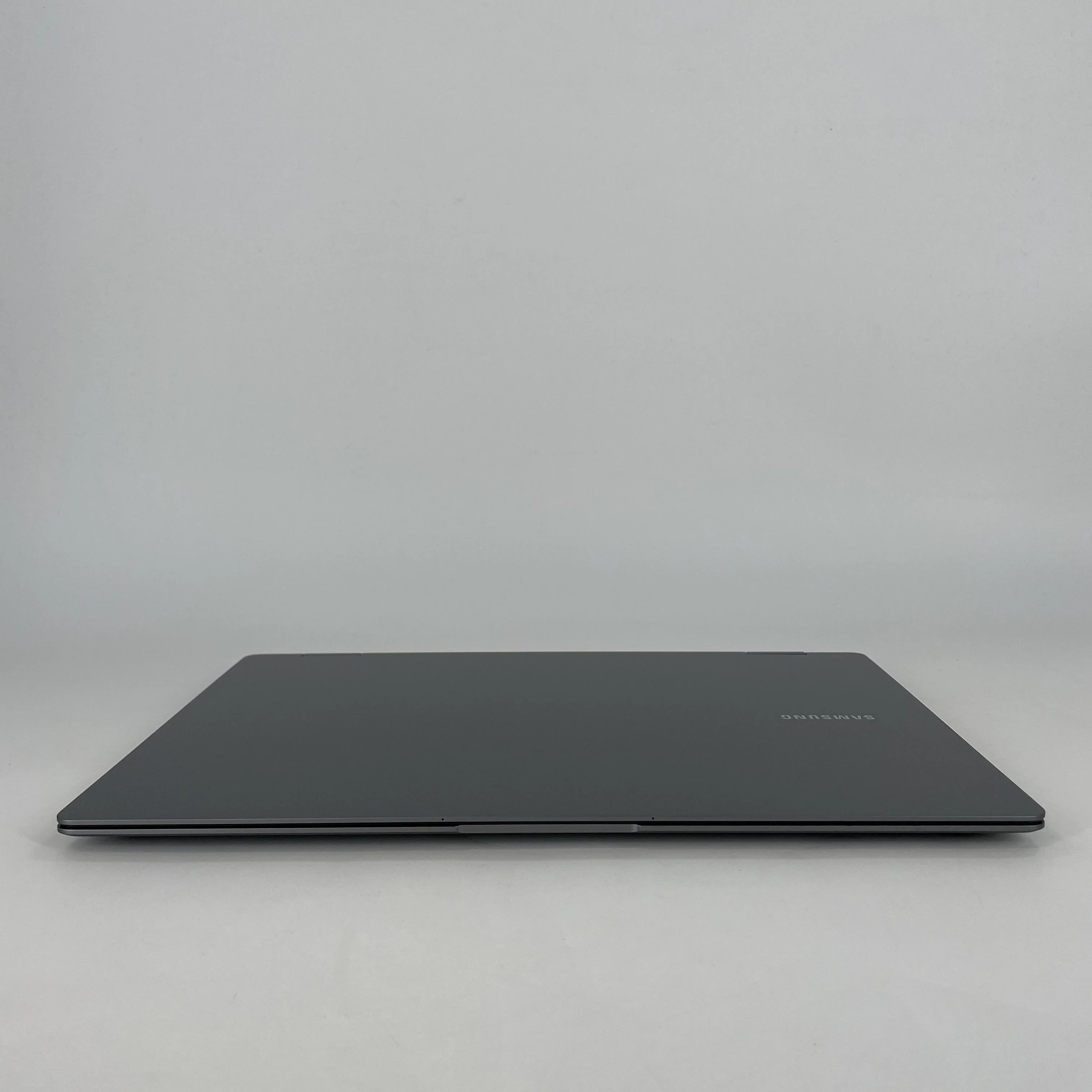 Samsung Galaxy Book5 Pro 360 16 Gray 2.2 GHz Intel Core Ultra 7 Series 2 16GB RAM 512GB Solid State Drive - Image 9