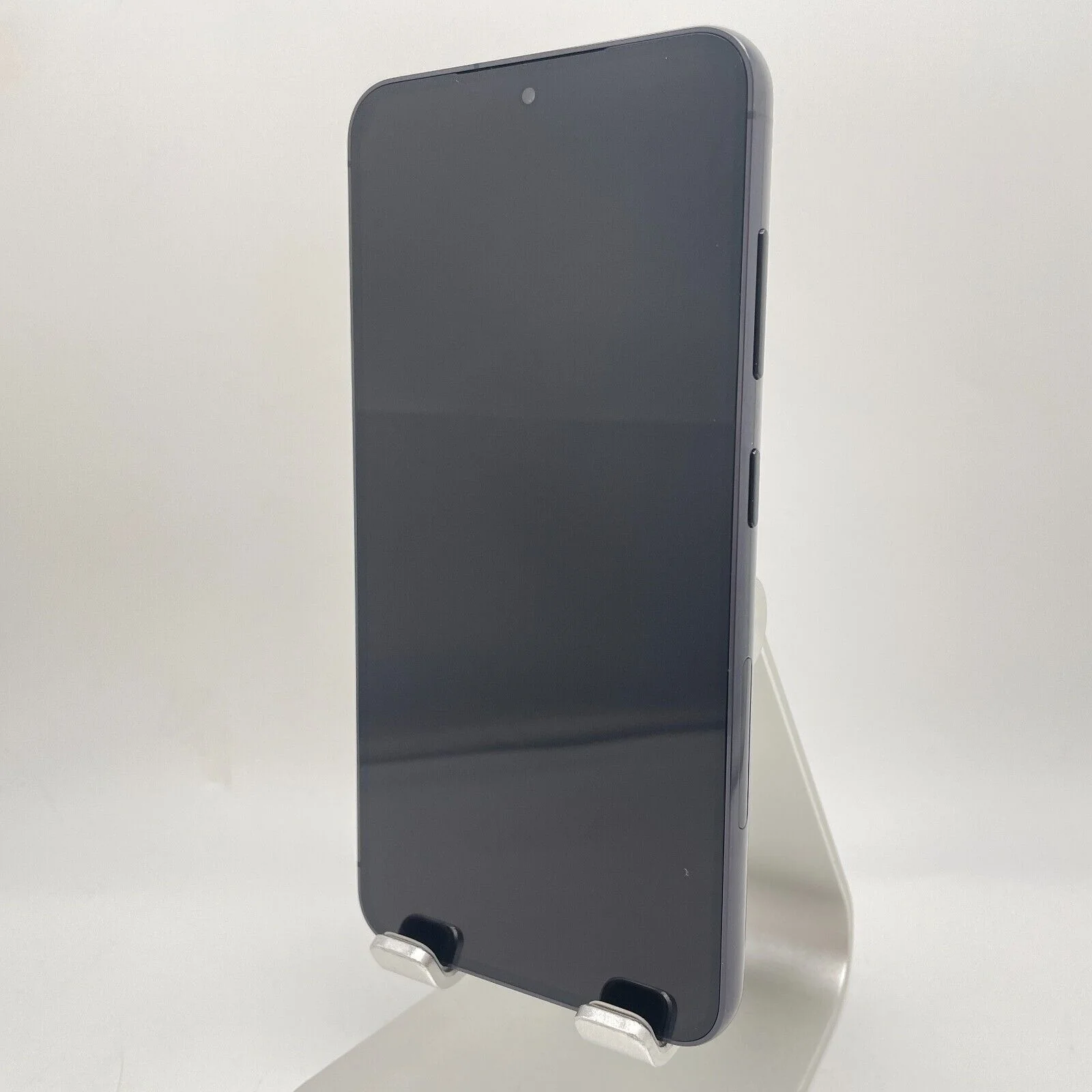 Samsung Galaxy S23 128GB Phantom Black Unlocked Very Good Condition - Image 3