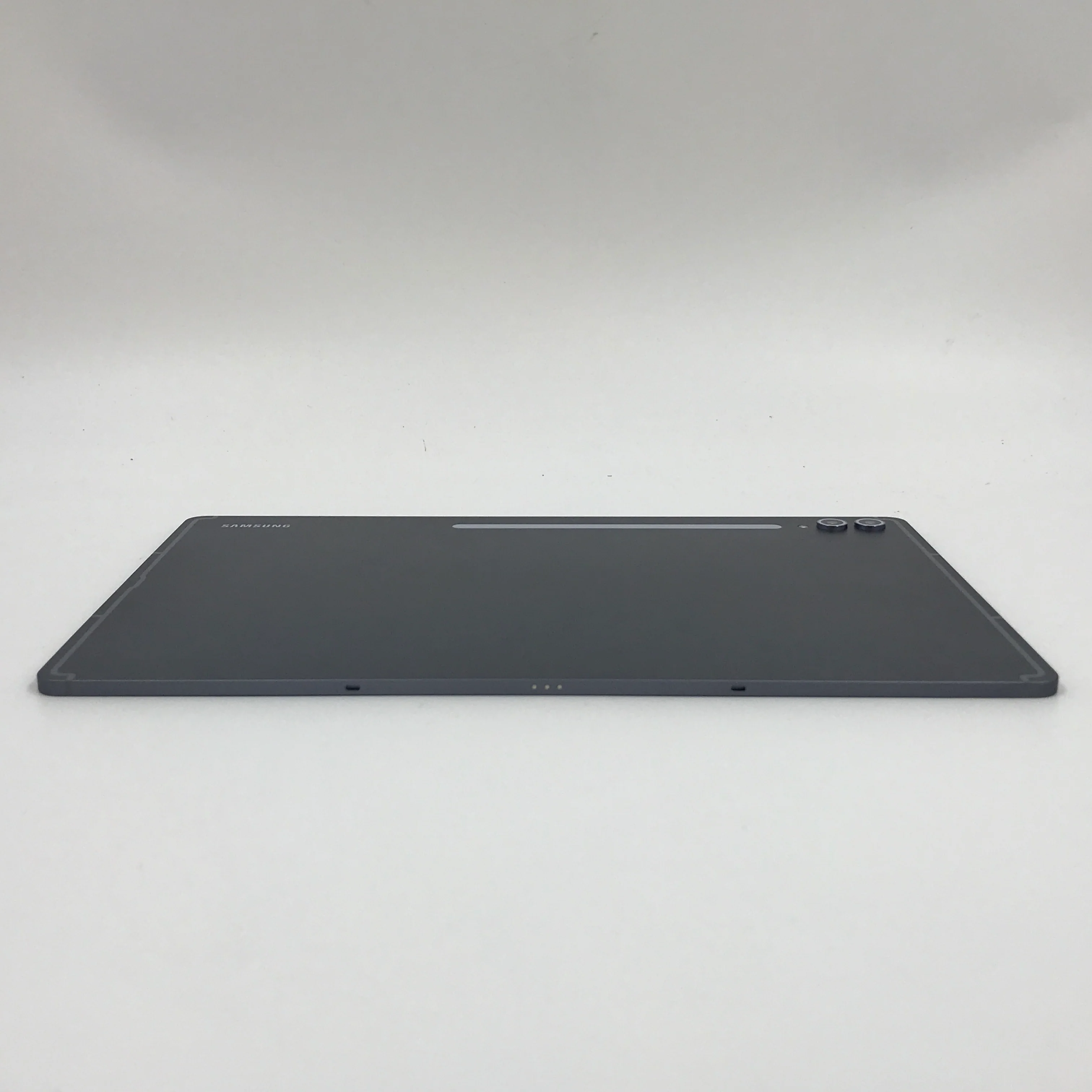 Samsung Galaxy Tab S10 Ultra 256GB Moonstone Gray WiFi Excellent Condition - Image 5