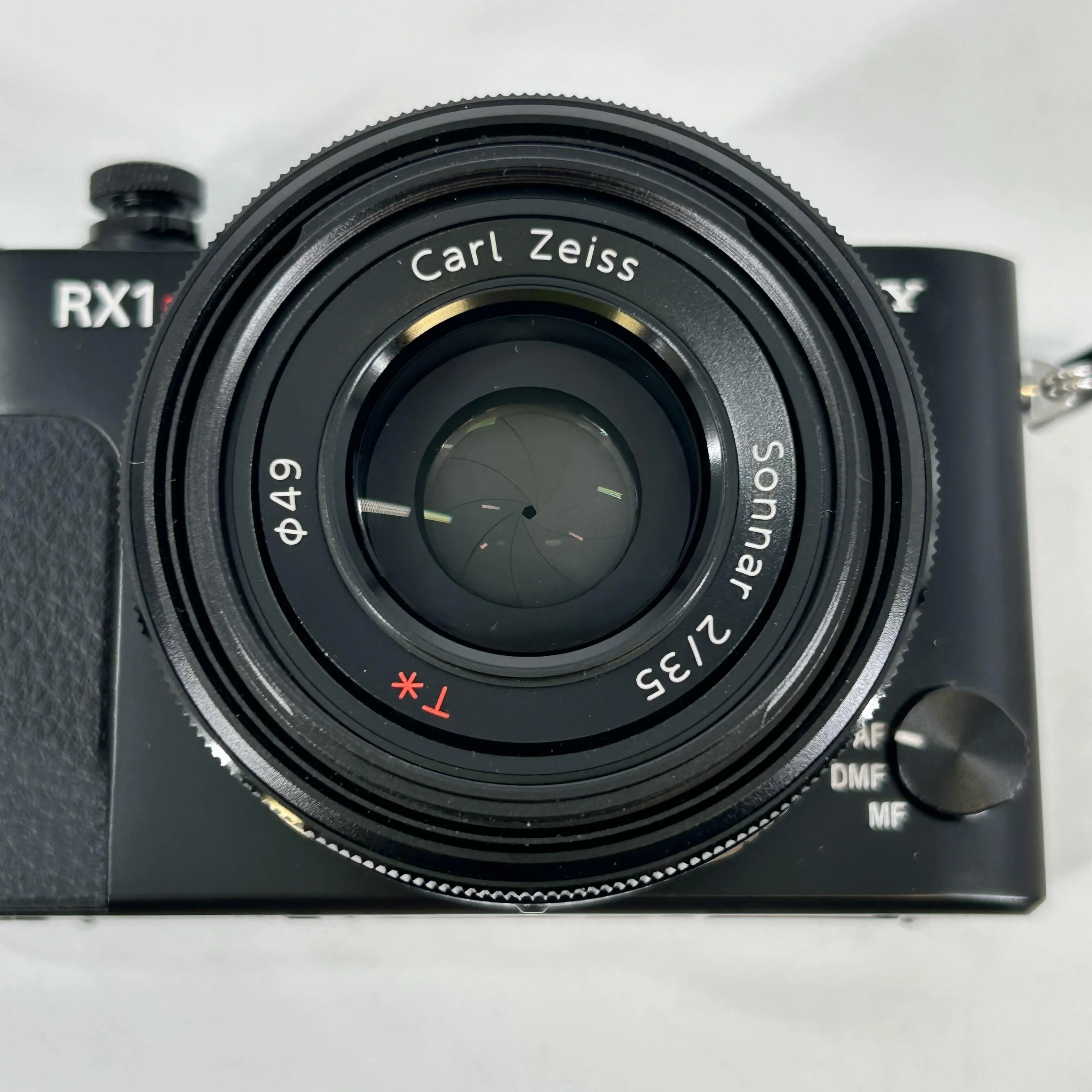 Sony Cyber-Shot RX1R Bundle 24.3MP Black - Image 10