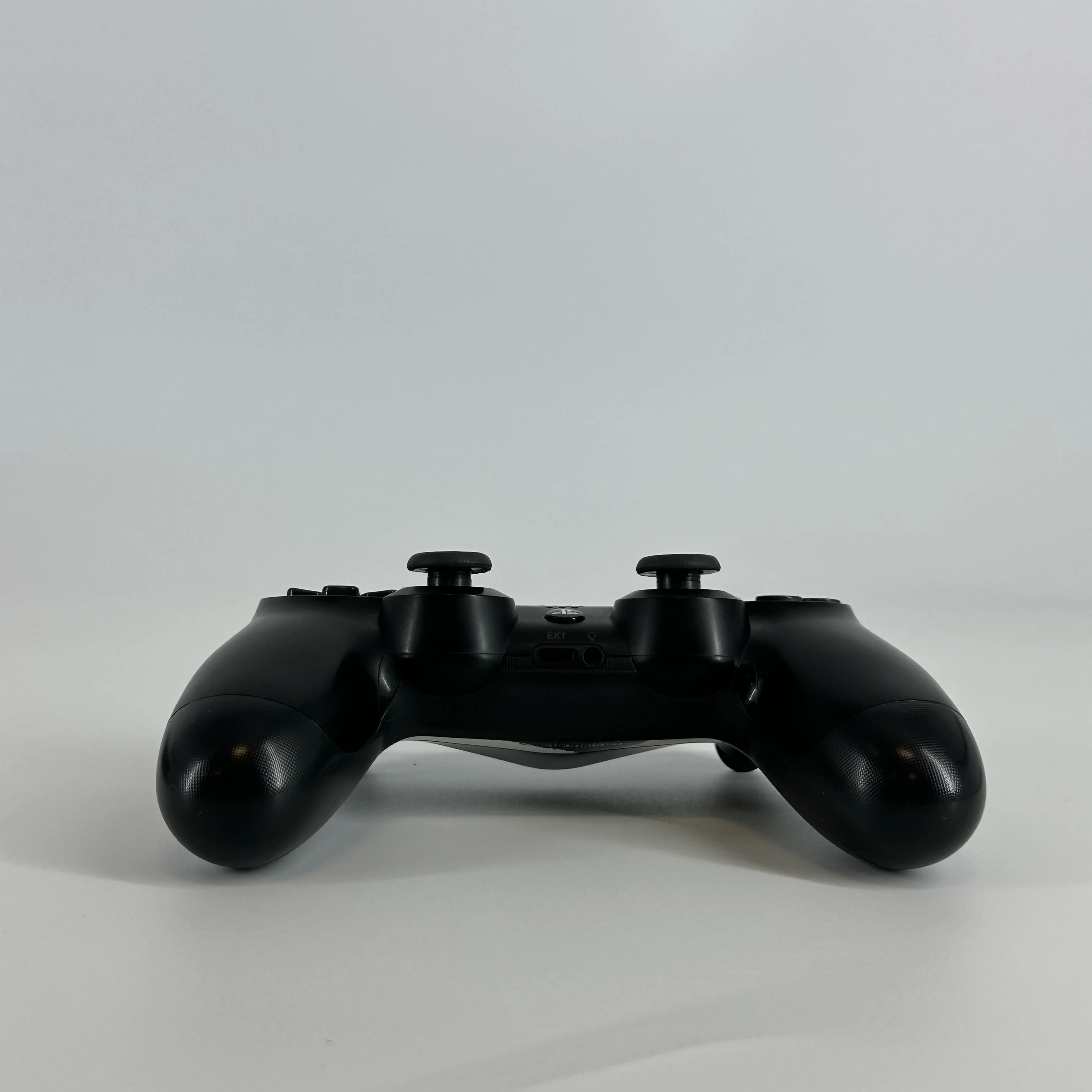 Sony PlayStation 4 1TB - Image 2