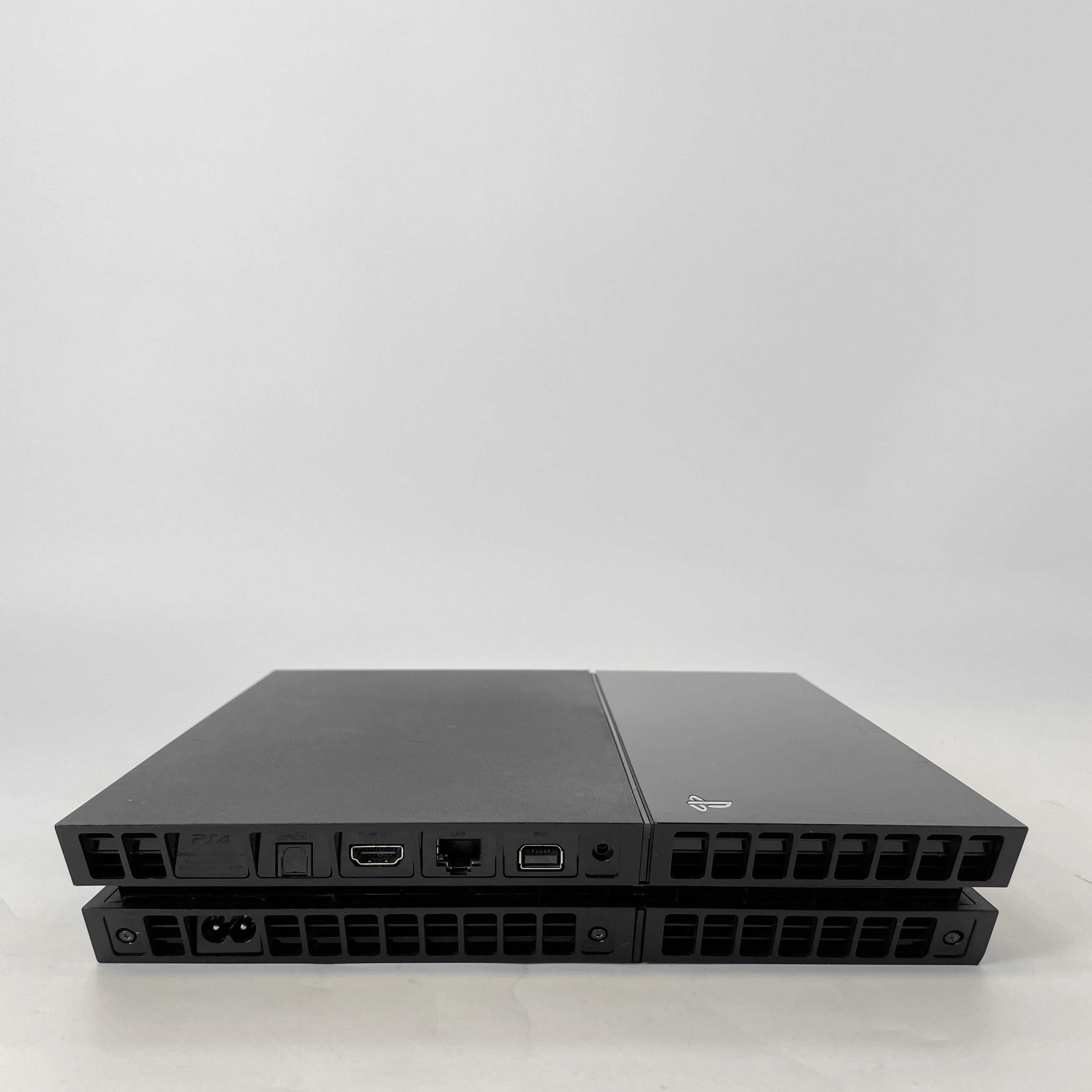 Sony PlayStation 4 2TB - Image 3