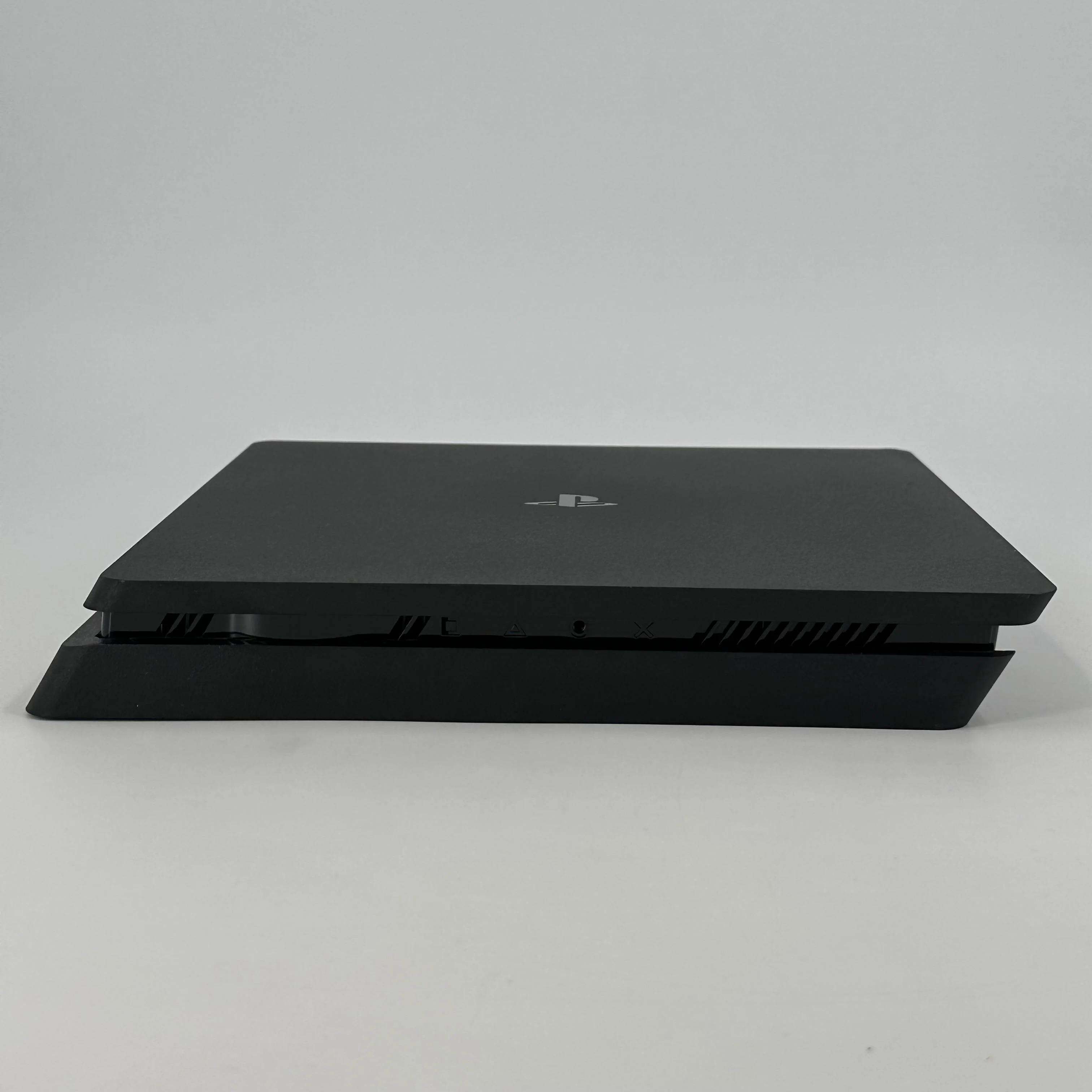 Sony PlayStation 4 Slim 1TB - Image 4
