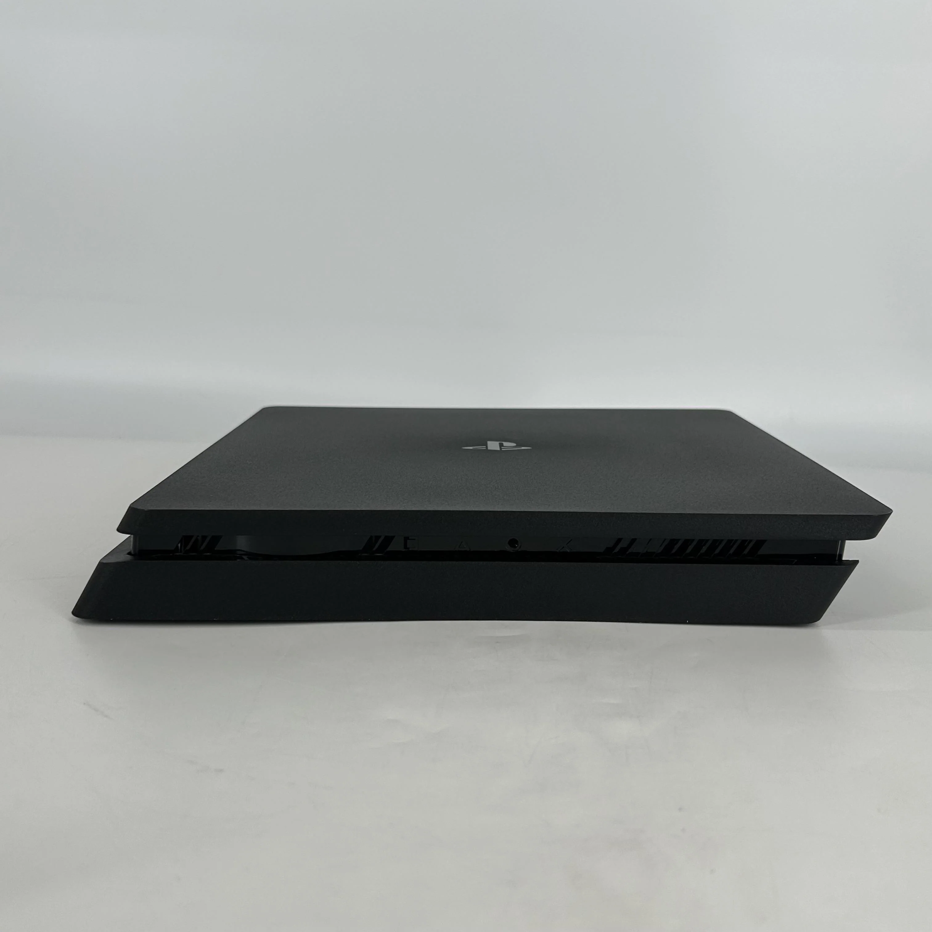 Sony PlayStation 4 Slim 500GB - Image 5