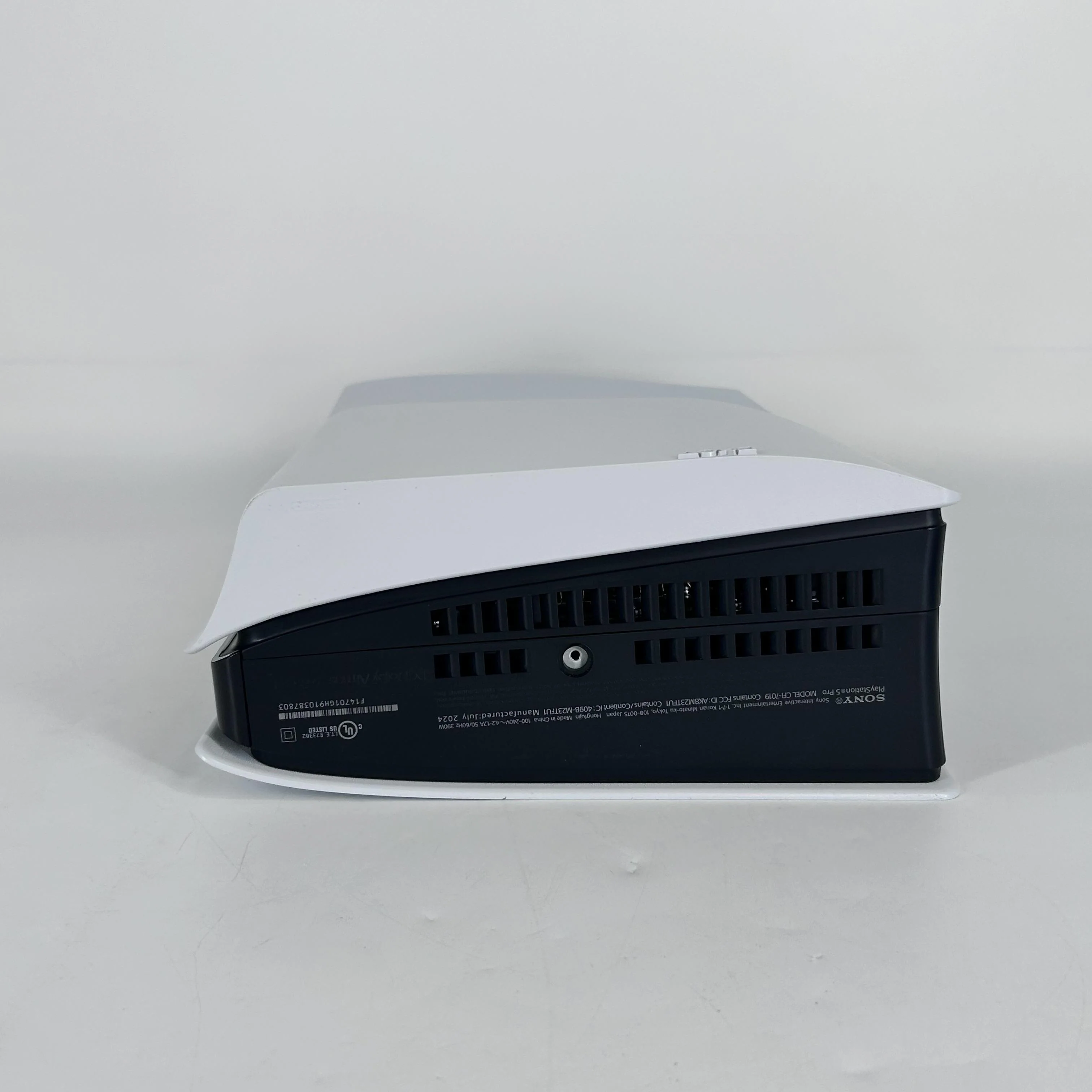 Sony PlayStation 5 Pro White 2TB 1TB - Image 4
