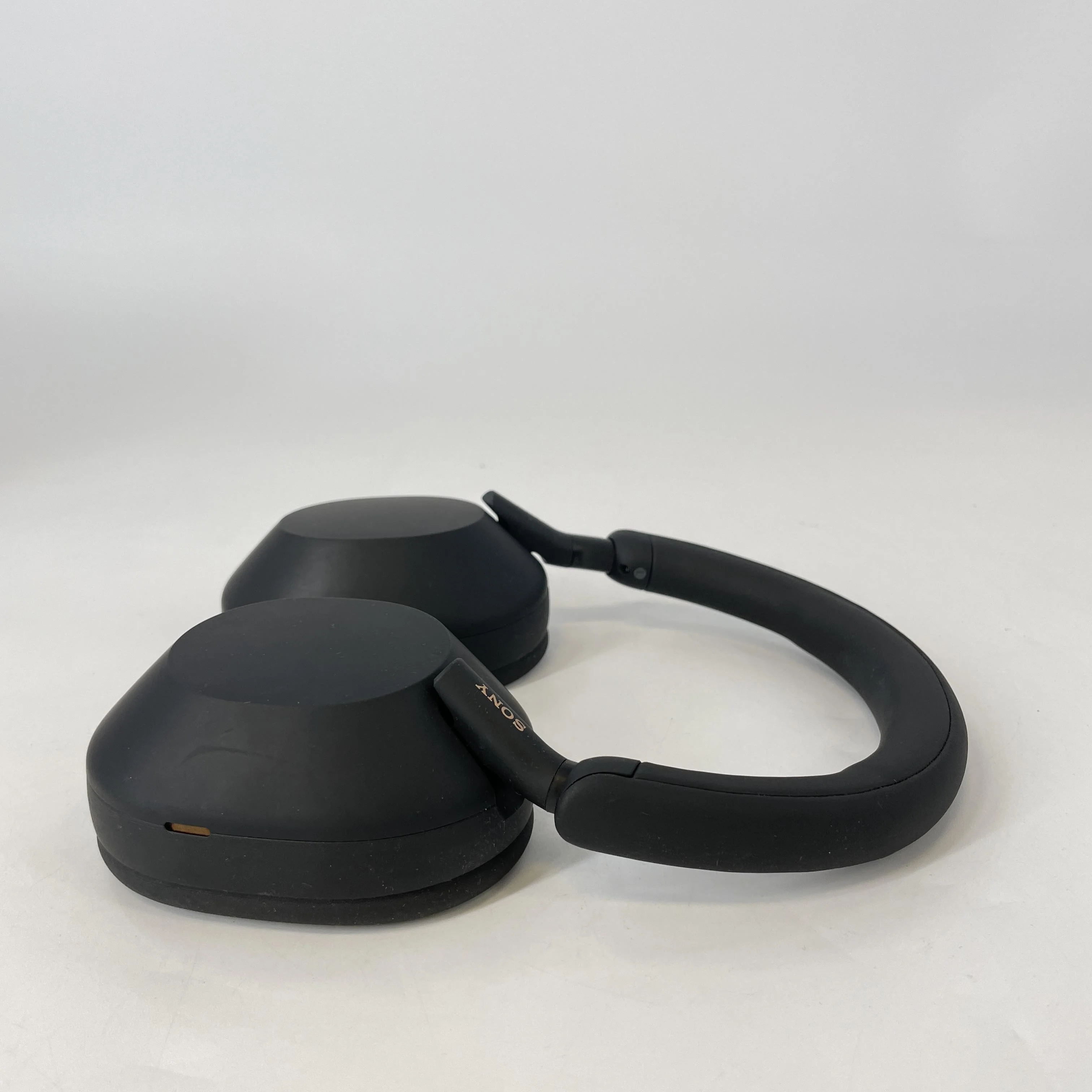Sony WH-1000XM5 Headphones Black - Image 6